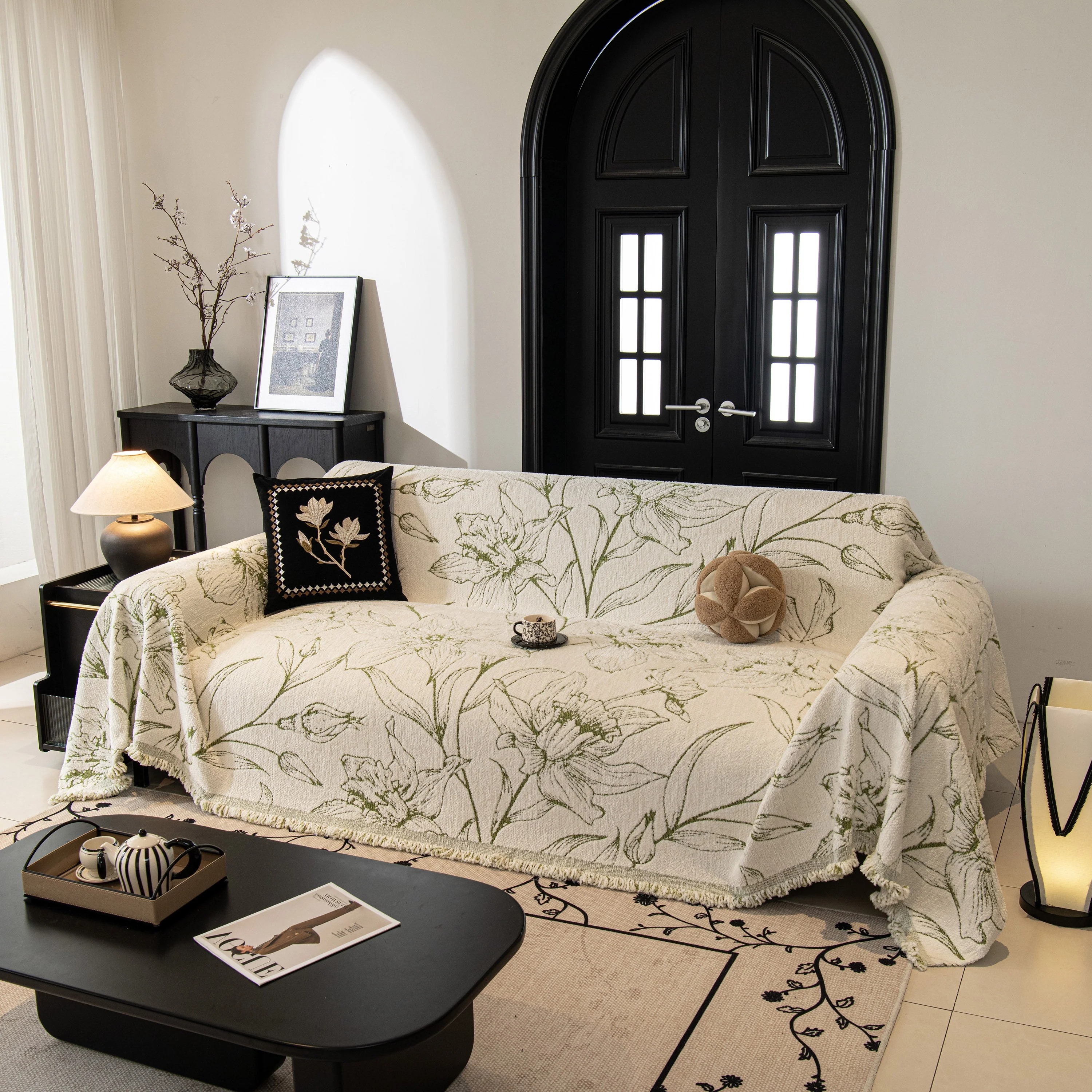 Large Floral Sofa Cover Throw Blanket, Plush Jacquard Non-Shedding Couch Cover for Pets - Image 3