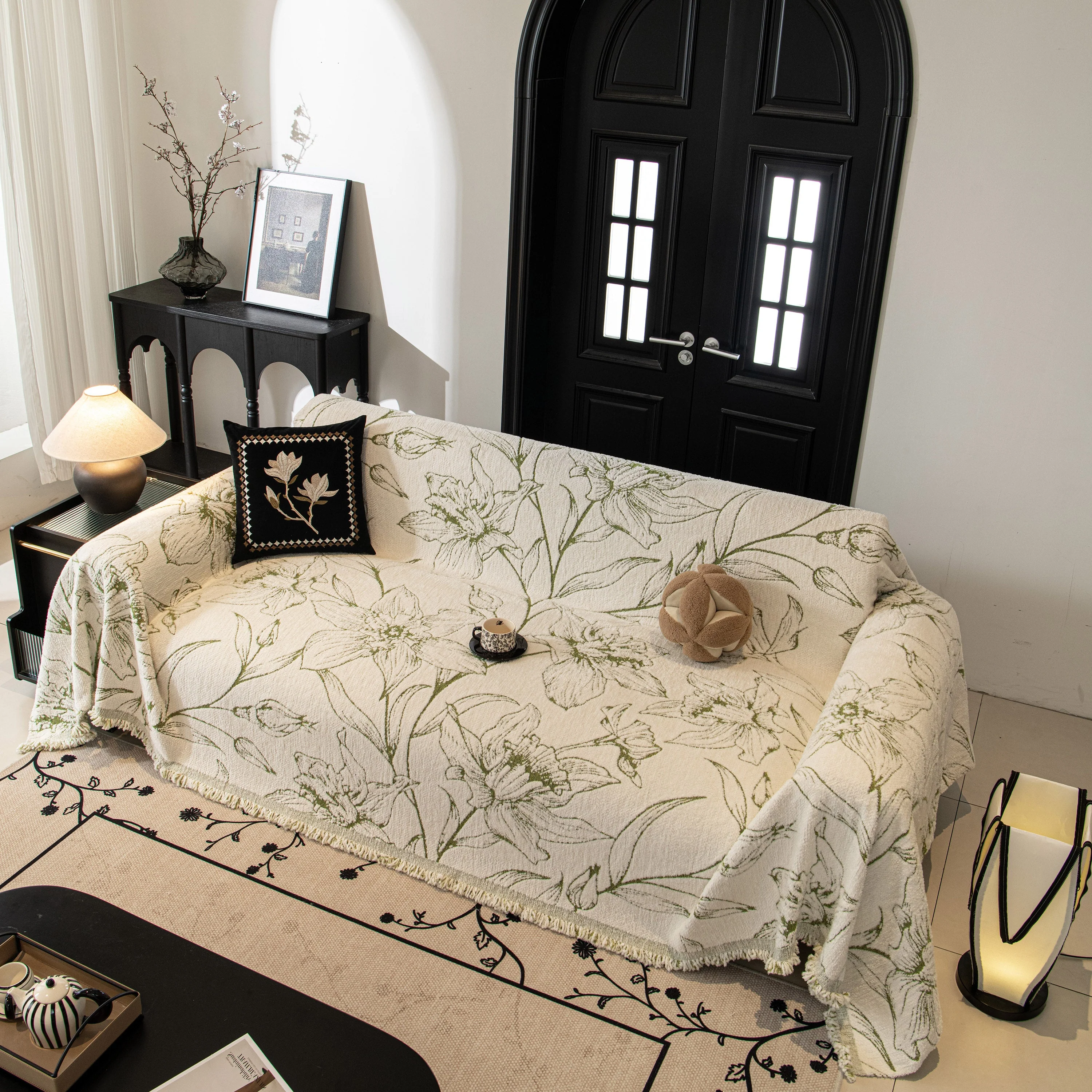 Large Floral Sofa Cover Throw Blanket, Plush Jacquard Non-Shedding Couch Cover for Pets - Image 4