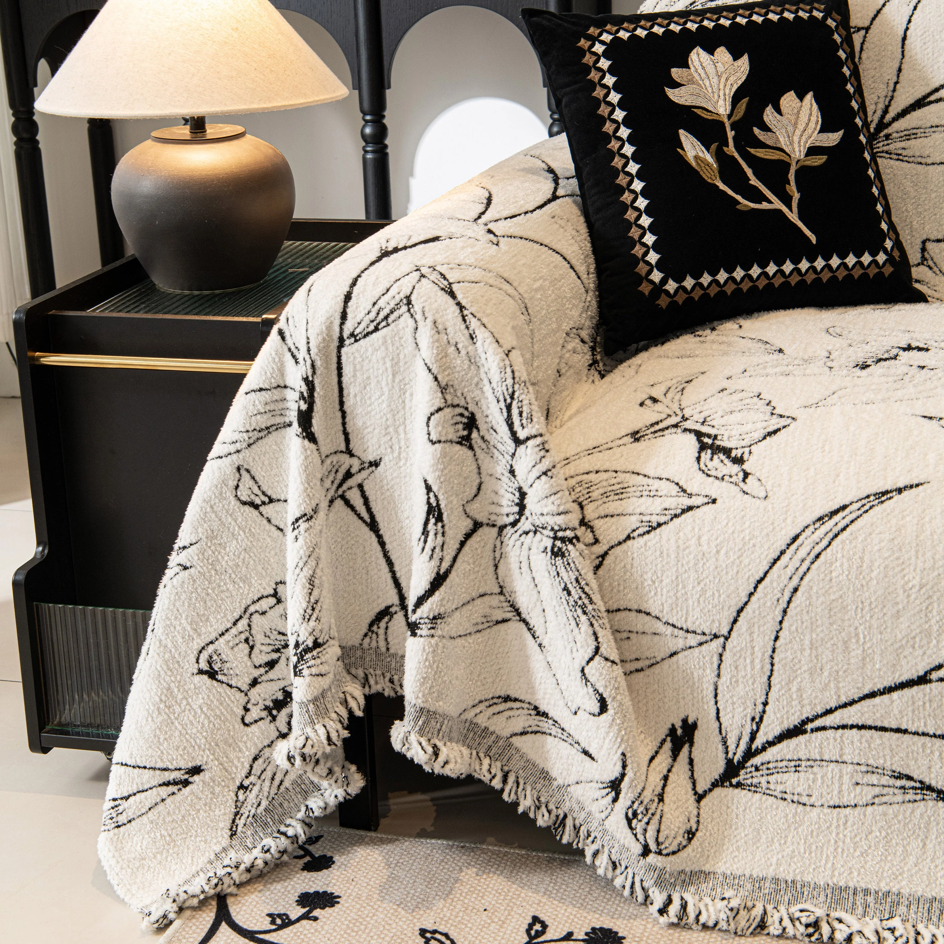 Large Floral Sofa Cover Throw Blanket, Plush Jacquard Non-Shedding Couch Cover for Pets - Image 44
