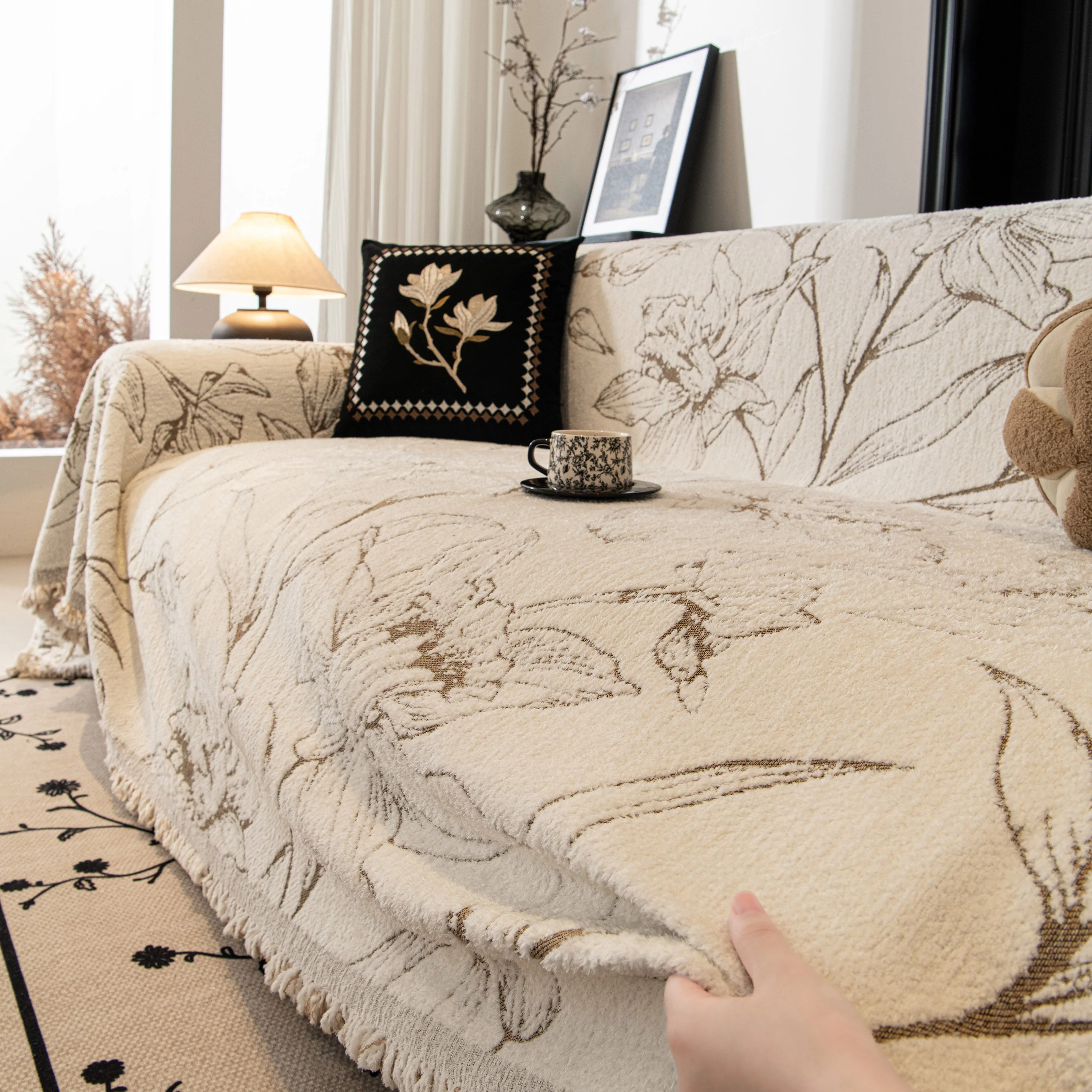 Large Floral Sofa Cover Throw Blanket, Plush Jacquard Non-Shedding Couch Cover for Pets - Image 98