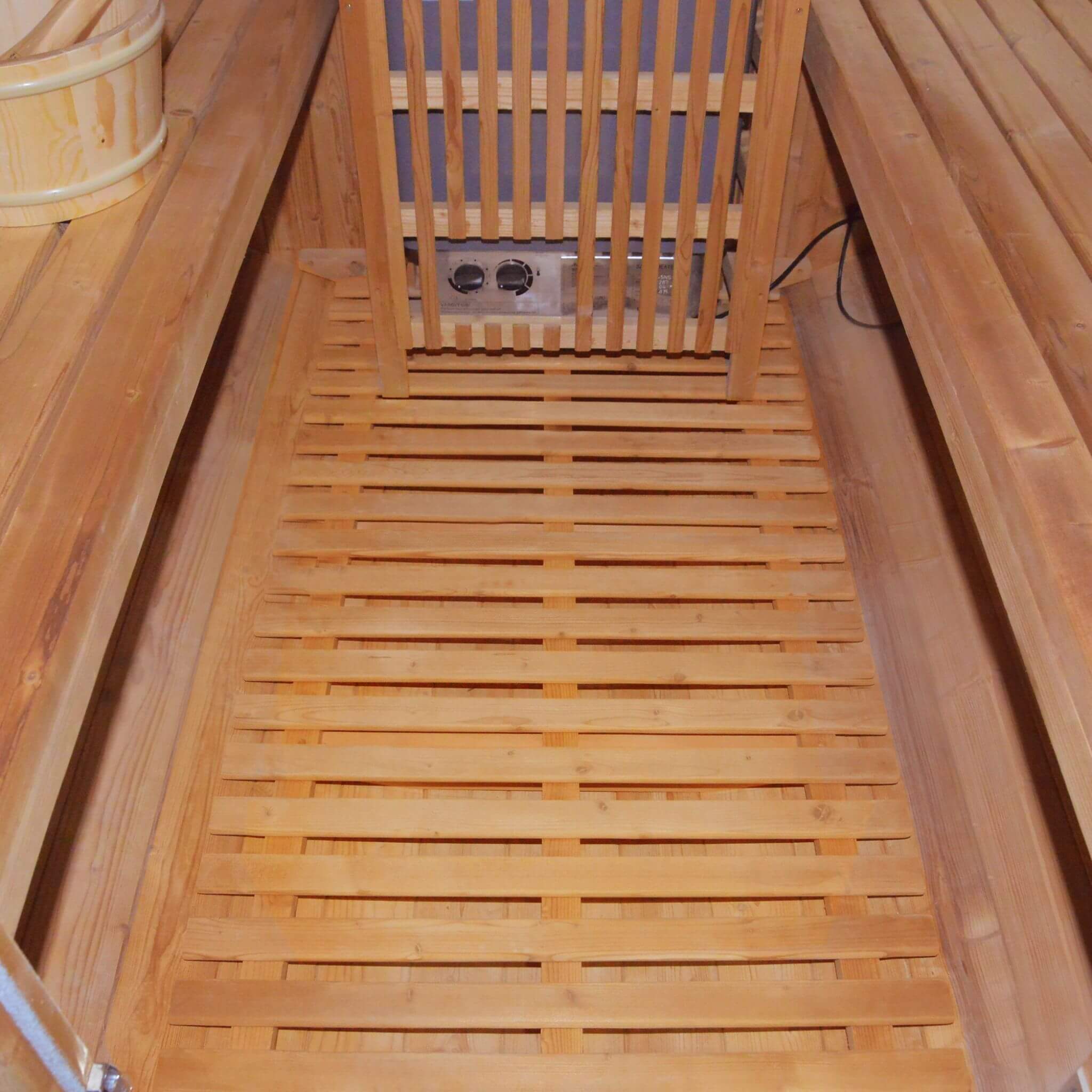 Thermora Ignite Large Premium American White Oak Outdoor Wooden Barrel Sauna With 4.5KW Sauna Heater (SAK45968) - Image 11