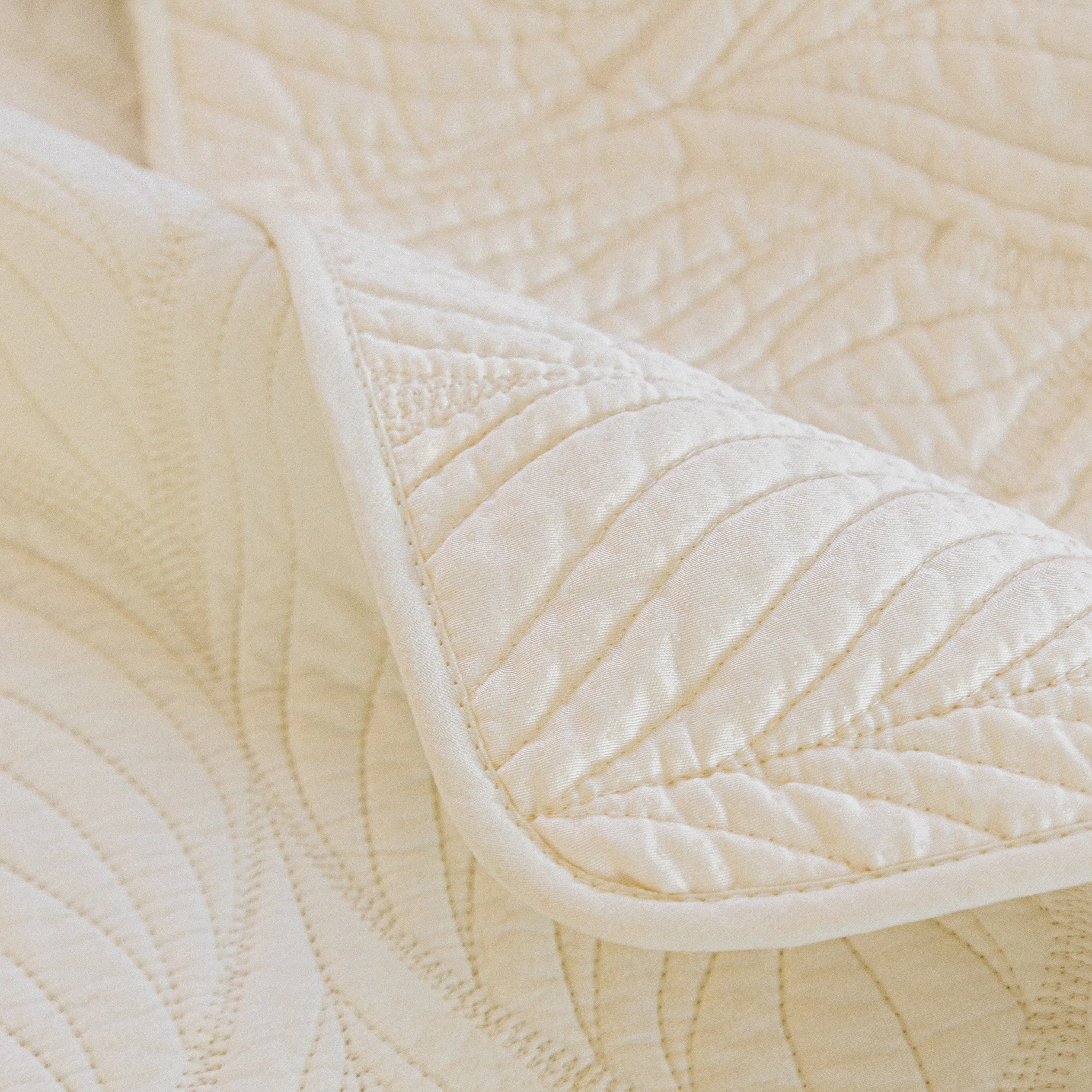 Leaf Vein Textured Cotton Quilted Sofa Slipcover, Non-Slip Modular Couch Covers - Image 9