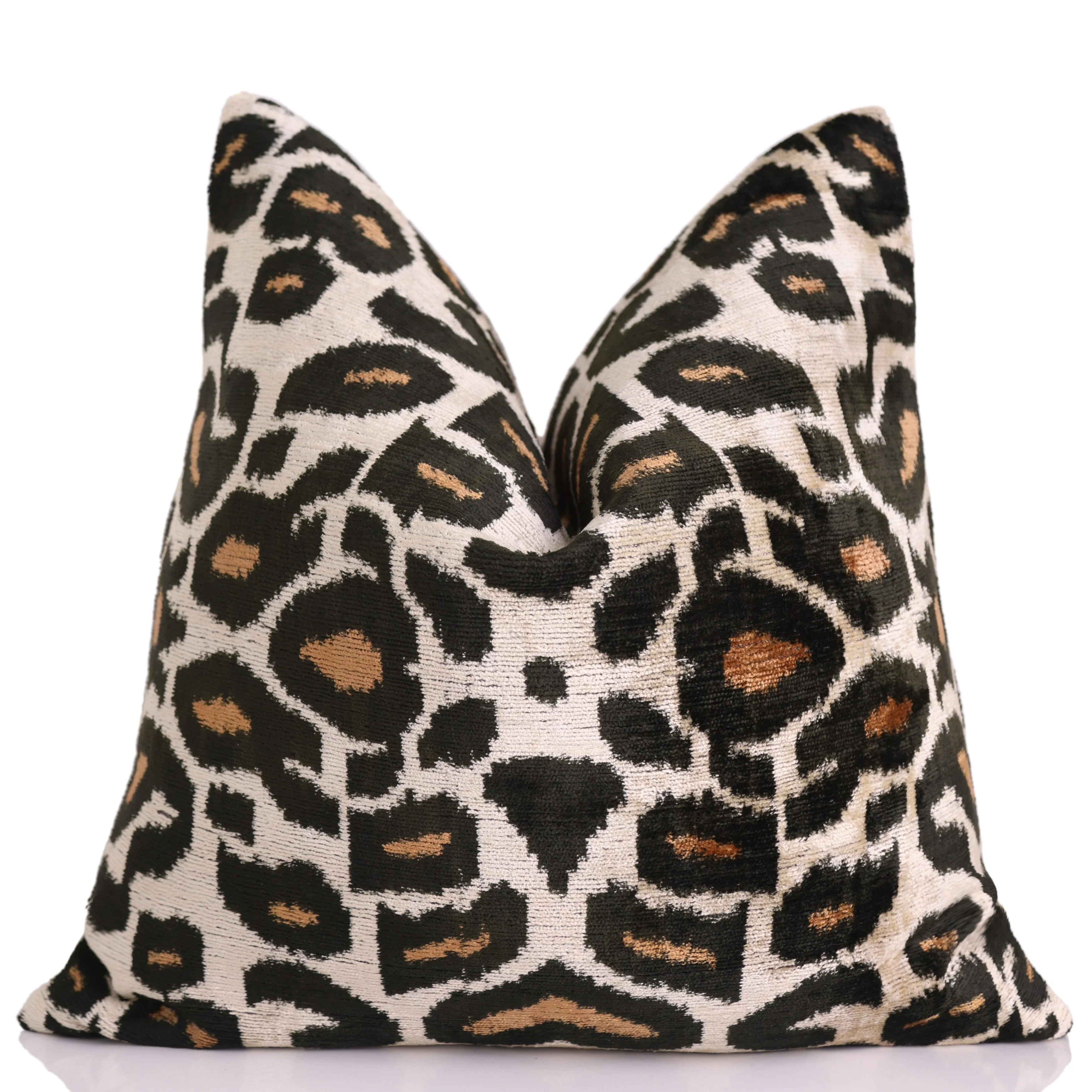 Leopard Pattern Velvet Pillow - 16x16 in - Image 5