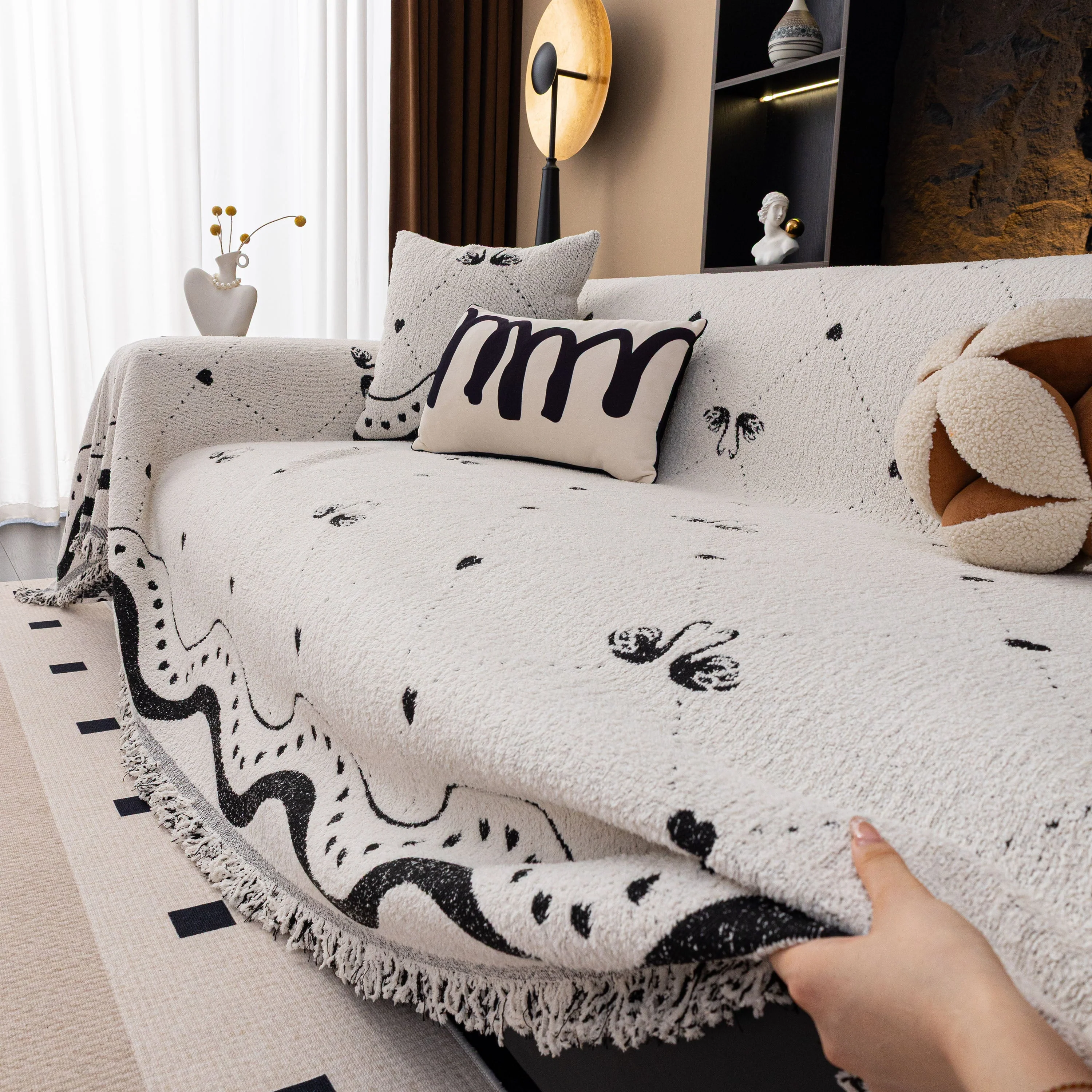 Luxurious Jacquard Couch Cover, Snag-Resistant Pet Friendly Couch Throw with Fringe - Image 16