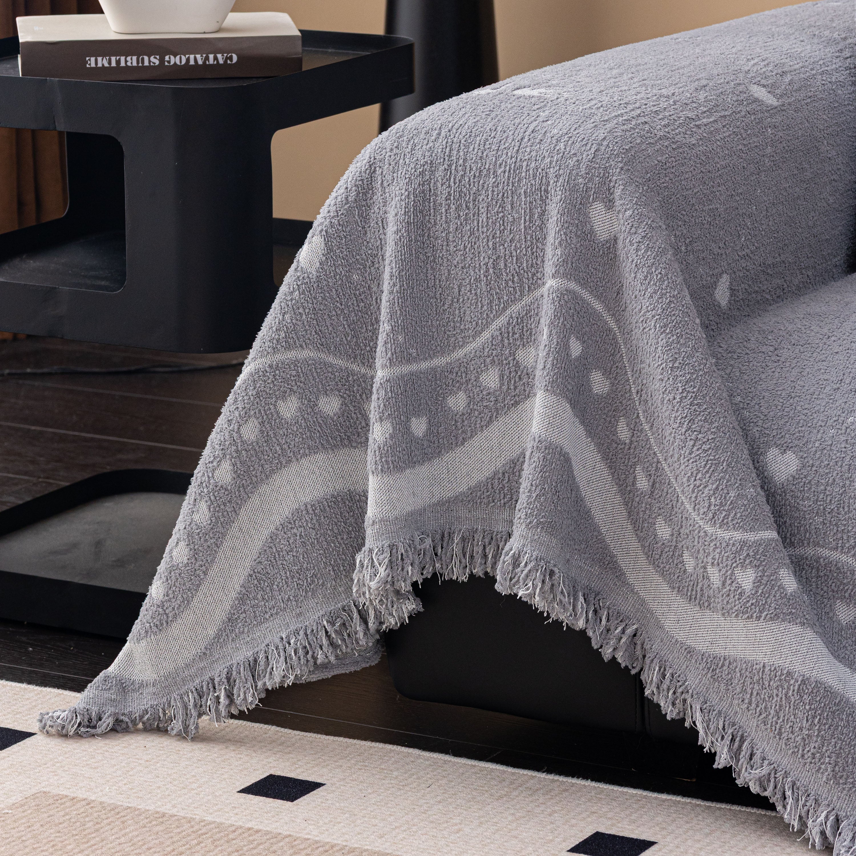 Luxurious Jacquard Couch Cover, Snag-Resistant Pet Friendly Couch Throw with Fringe - Image 23