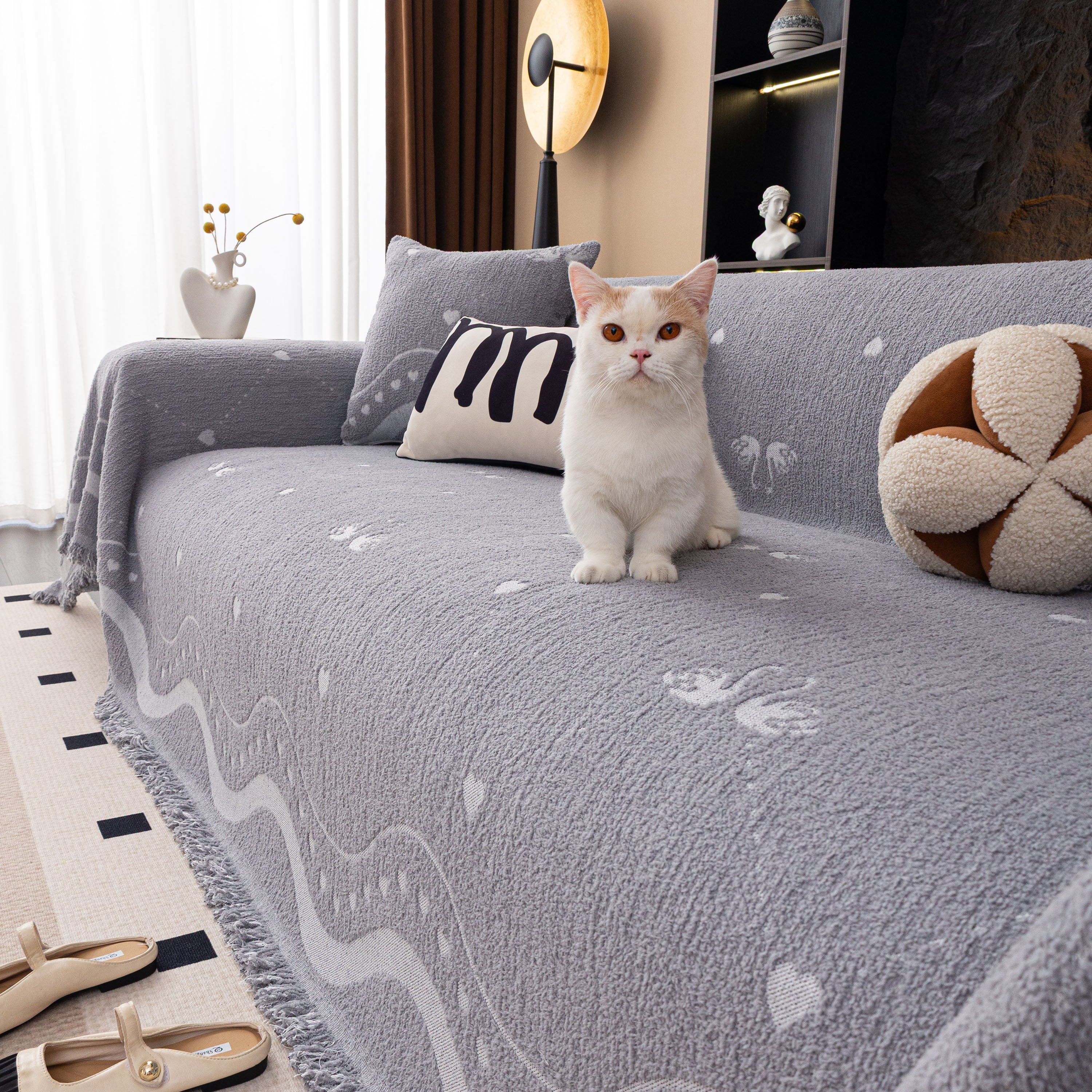Luxurious Jacquard Couch Cover, Snag-Resistant Pet Friendly Couch Throw with Fringe - Image 30