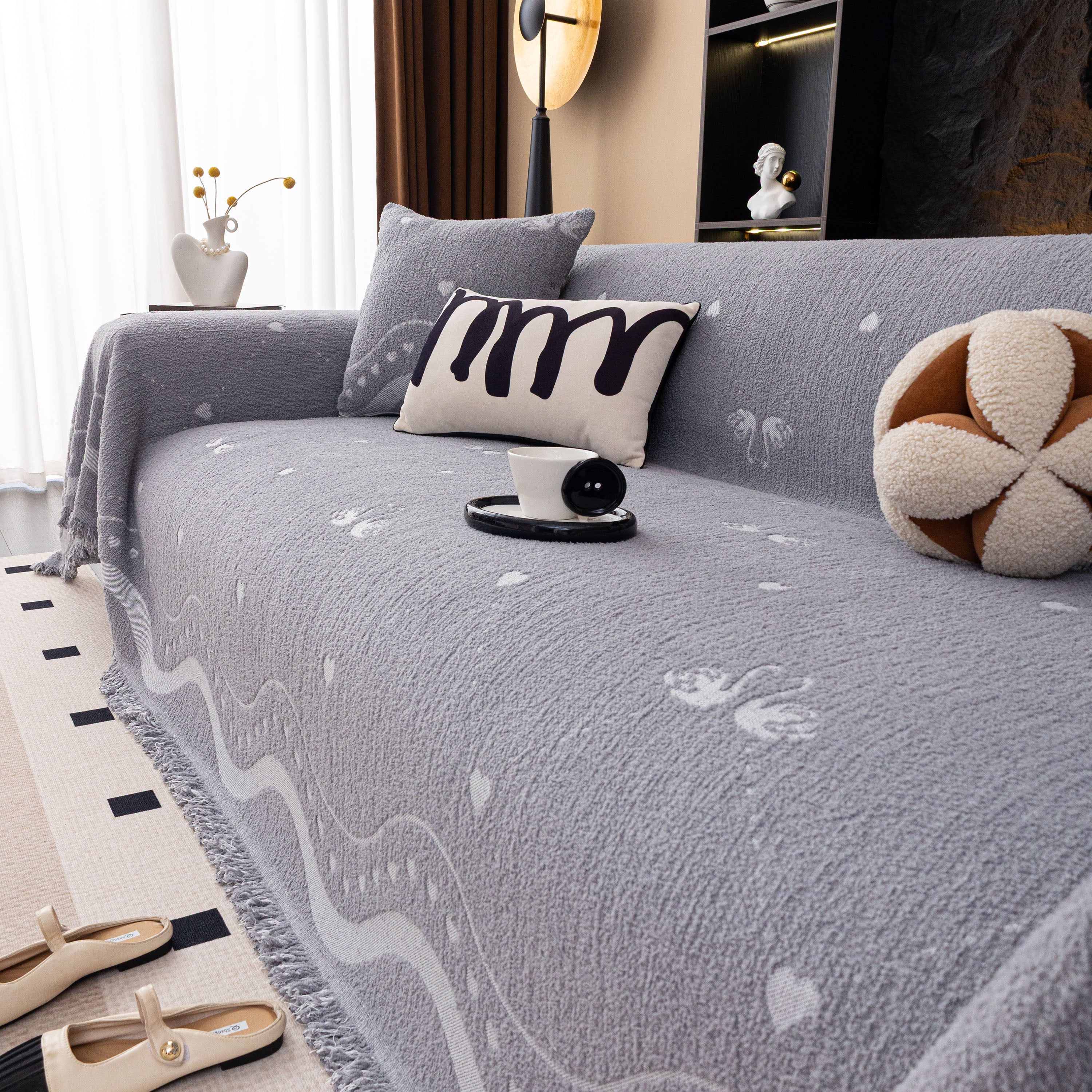 Luxurious Jacquard Couch Cover, Snag-Resistant Pet Friendly Couch Throw with Fringe - Image 33