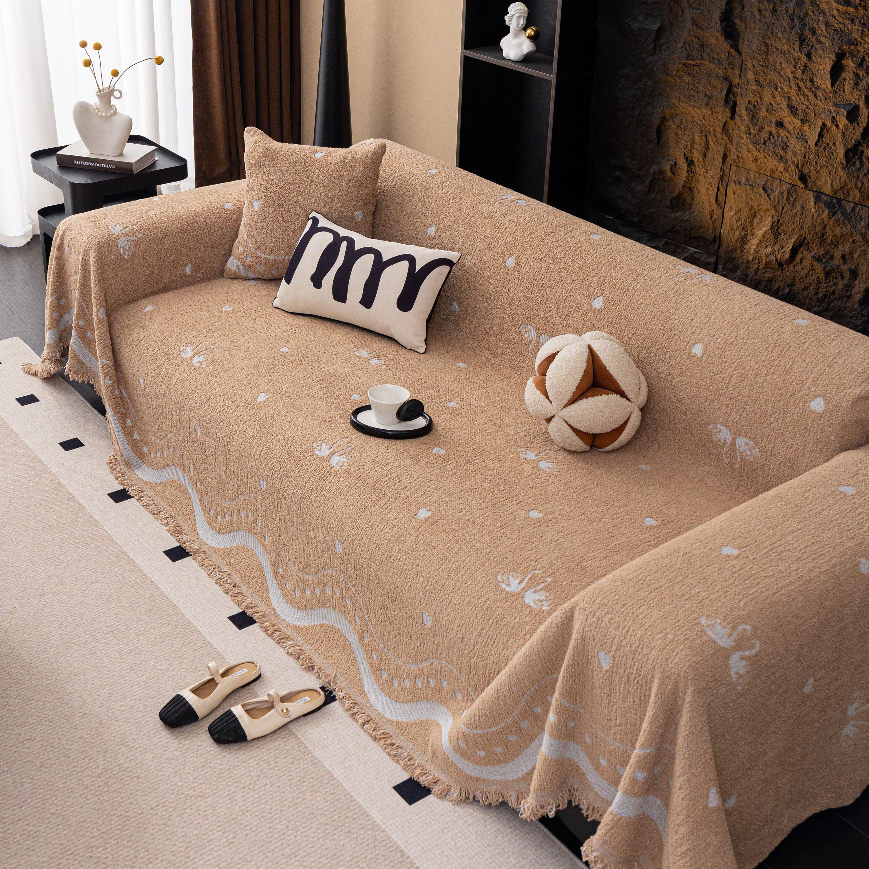 Luxurious Jacquard Couch Cover, Snag-Resistant Pet Friendly Couch Throw with Fringe - Image 41