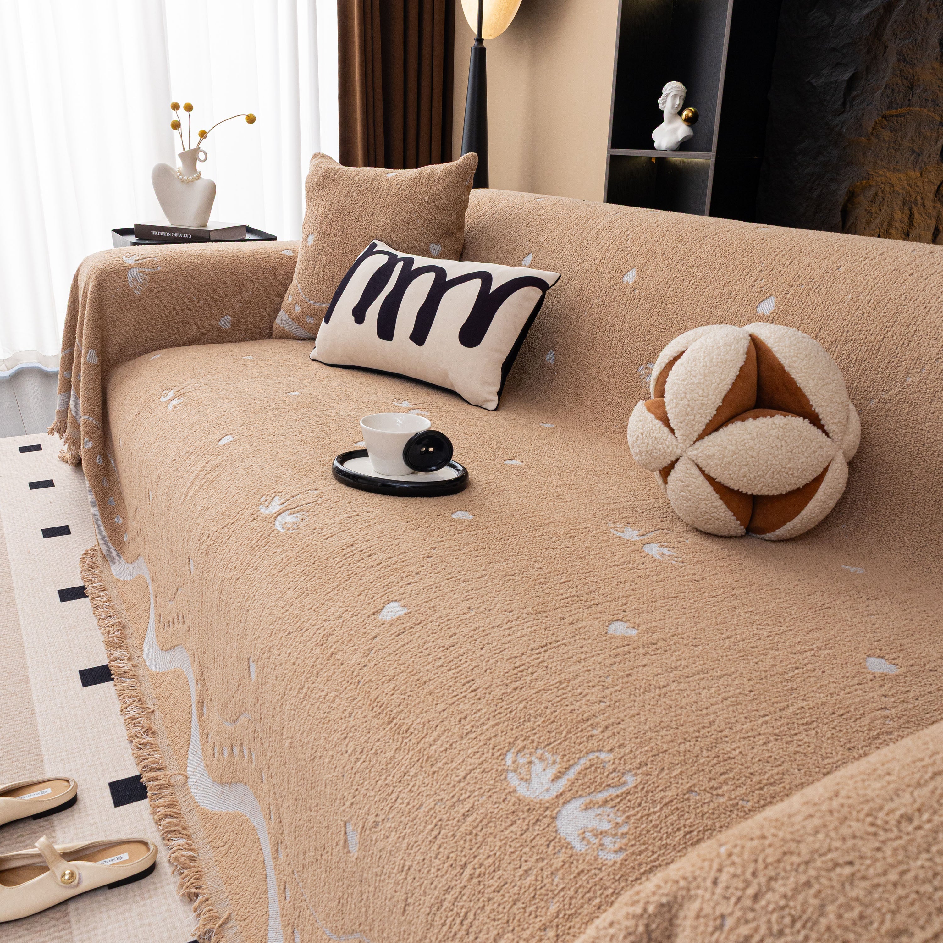 Luxurious Jacquard Couch Cover, Snag-Resistant Pet Friendly Couch Throw with Fringe - Image 50