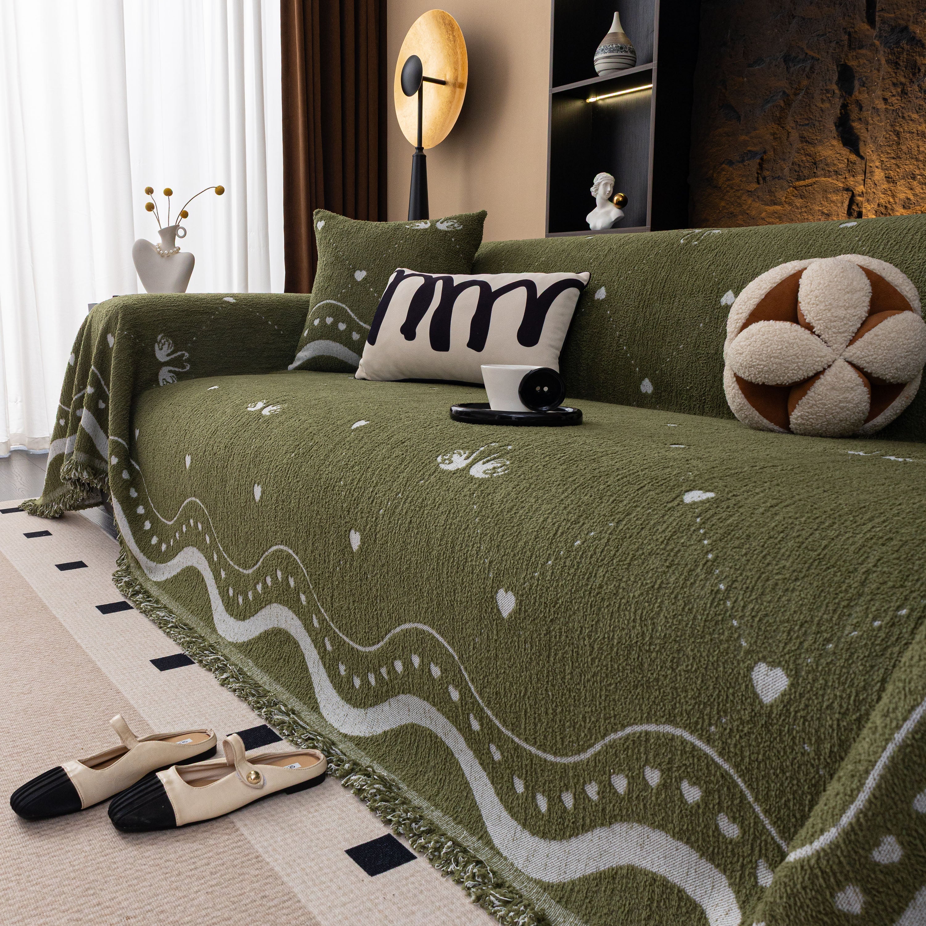 Luxurious Jacquard Couch Cover, Snag-Resistant Pet Friendly Couch Throw with Fringe - Image 57