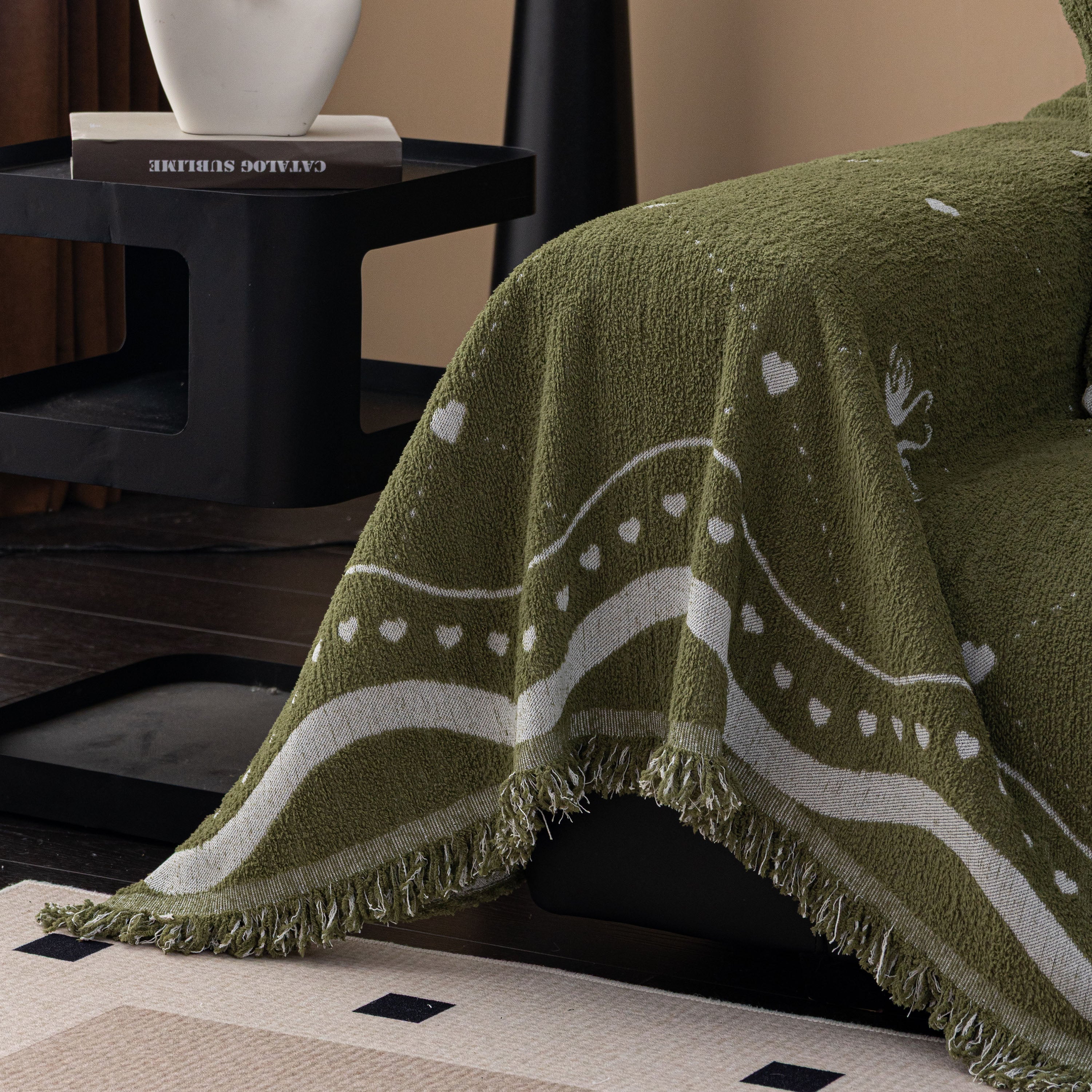 Luxurious Jacquard Couch Cover, Snag-Resistant Pet Friendly Couch Throw with Fringe - Image 61