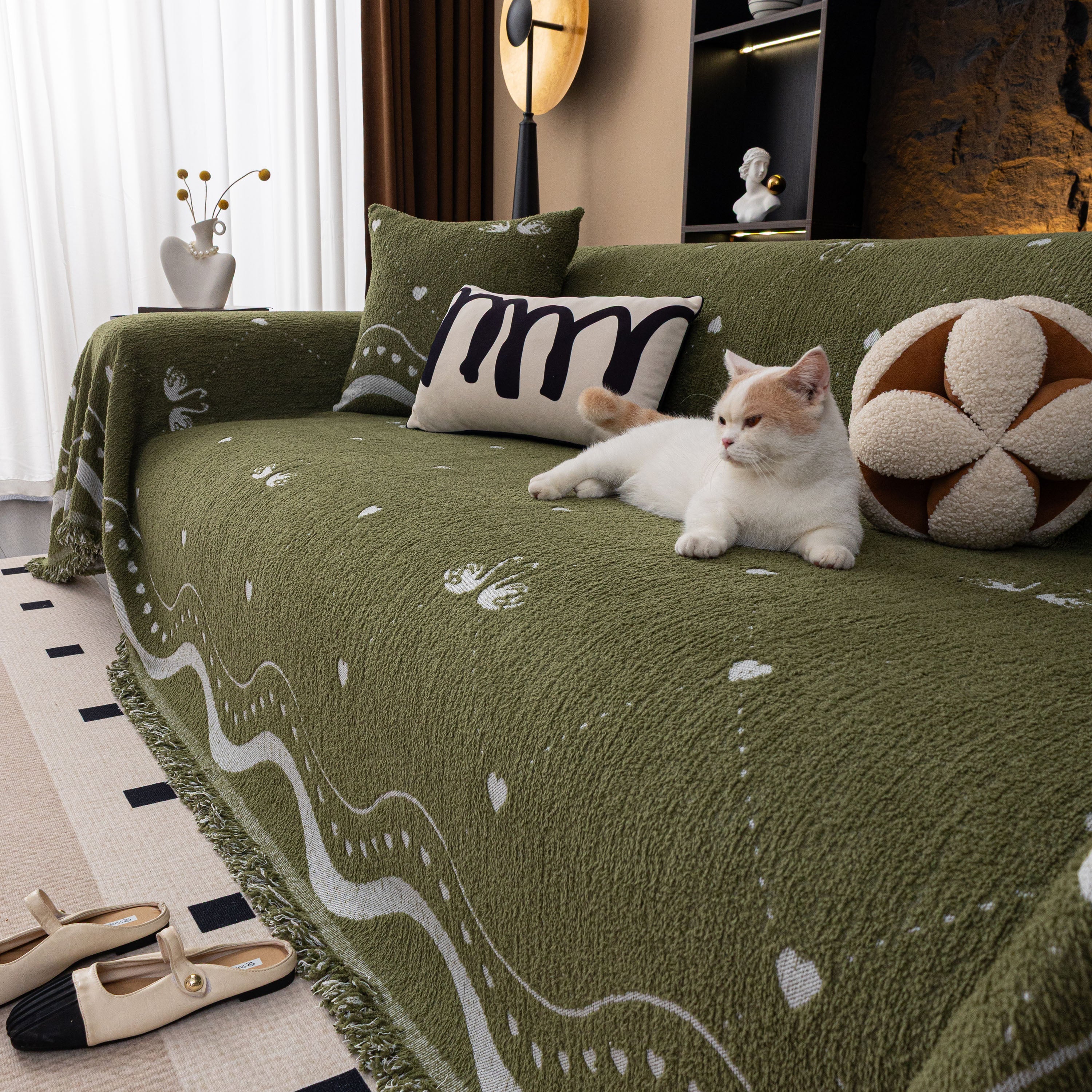 Luxurious Jacquard Couch Cover, Snag-Resistant Pet Friendly Couch Throw with Fringe - Image 69