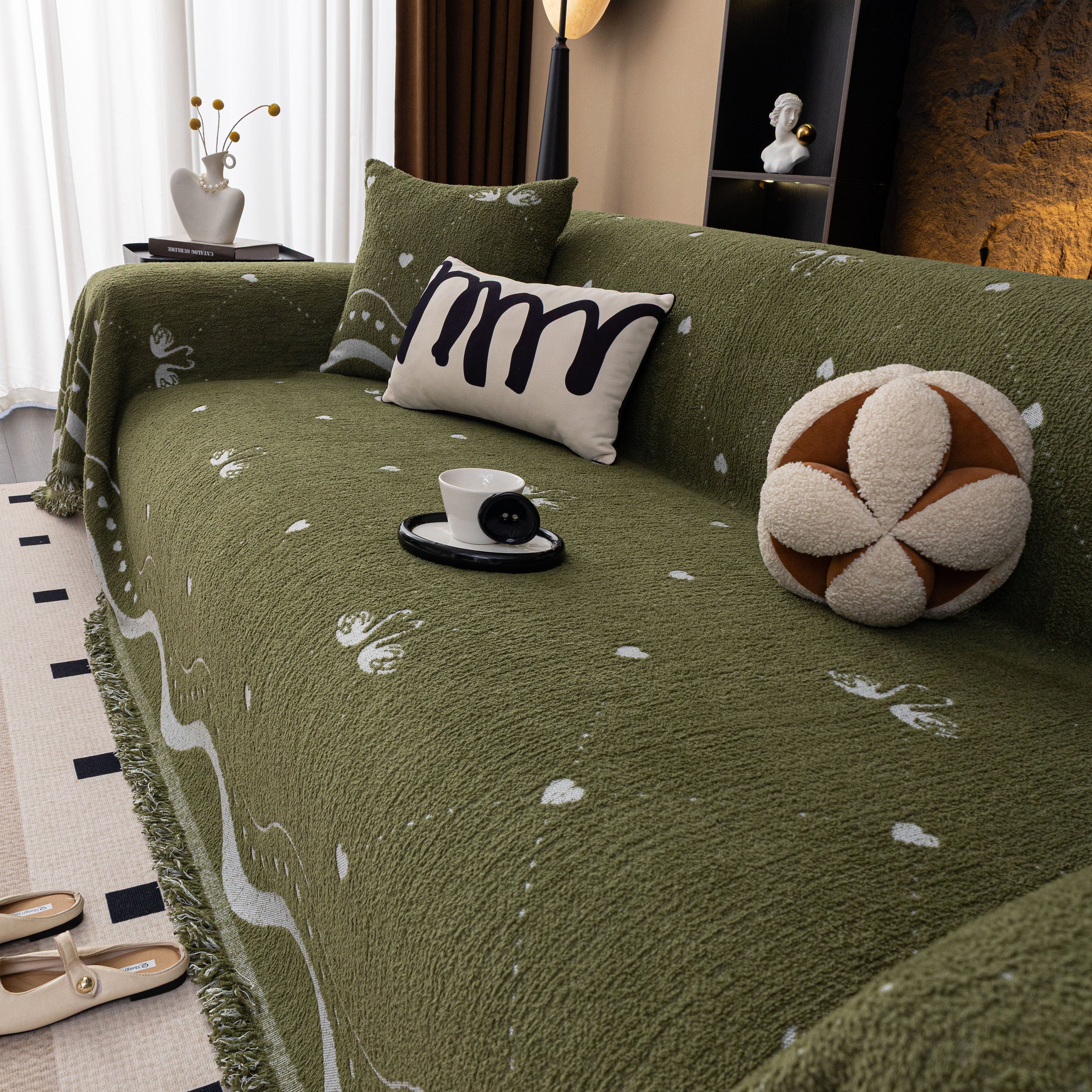 Luxurious Jacquard Couch Cover, Snag-Resistant Pet Friendly Couch Throw with Fringe - Image 71