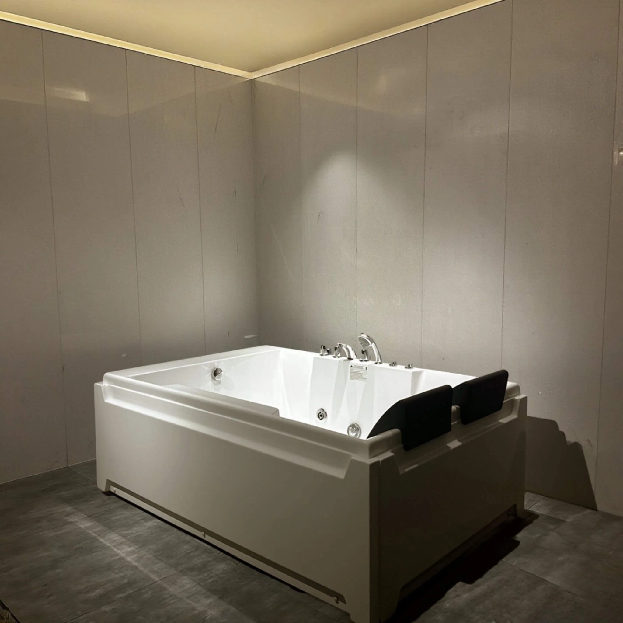 Alora Sapphire 73-Inch Luxury 2-Person Whirlpool Hydro Massage Jetted Bathtub With Chromatherapy Lights (SAK58620) - Image 5