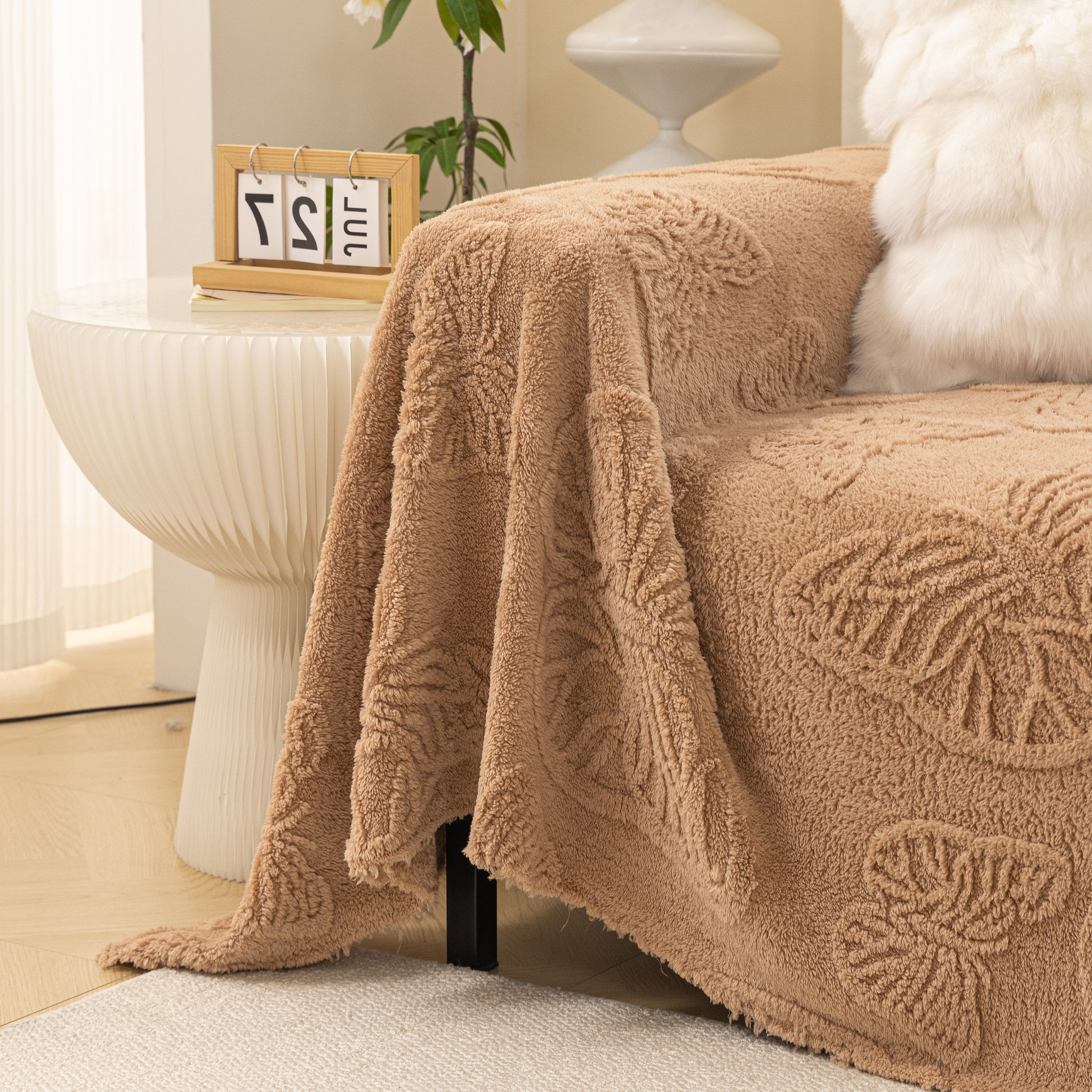 Luxury 3D Butterfly Jacquard Sofa Throw Blanket, Ultra-Soft Plush Fleece Couch Cover - Image 24
