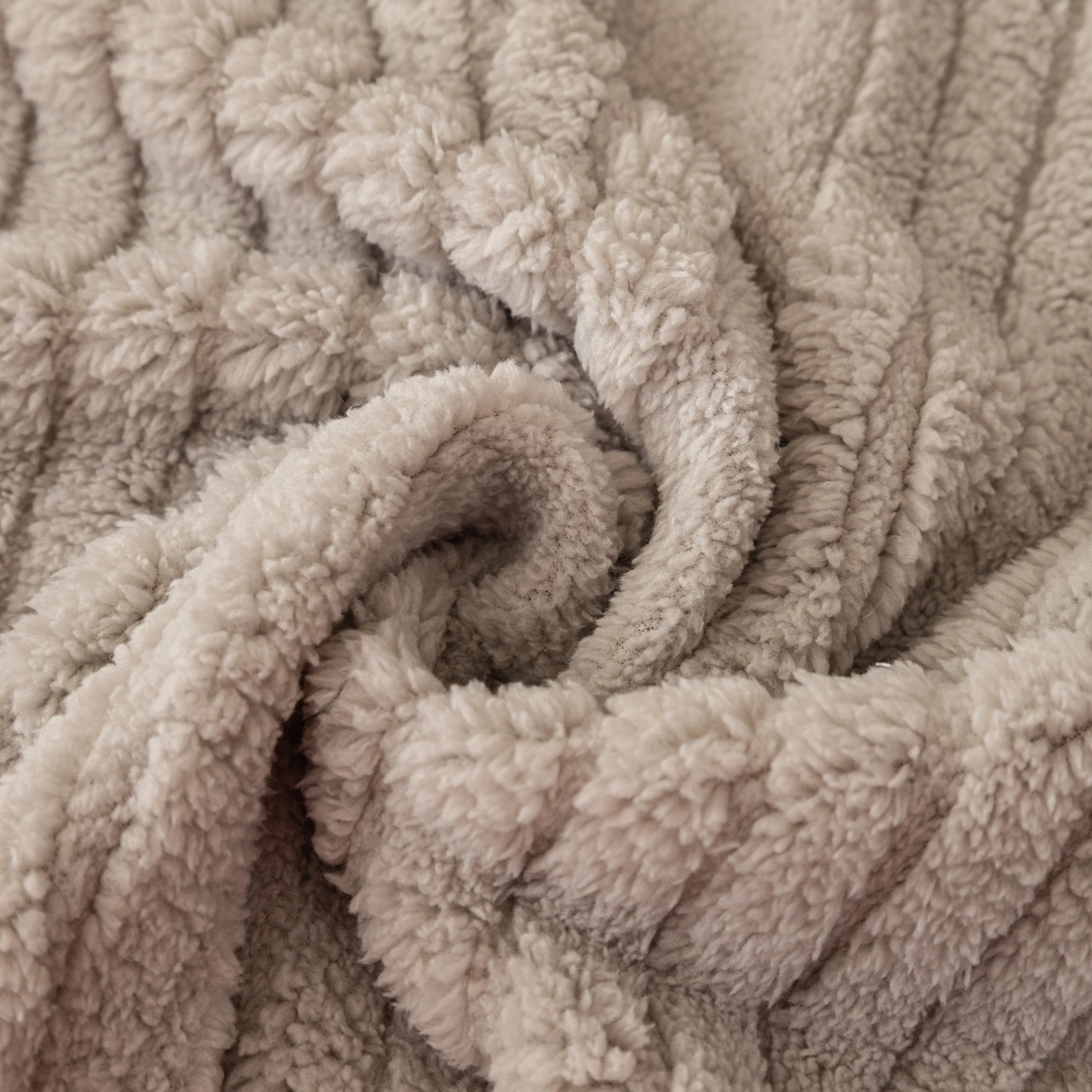 Luxury Oversized Soft Plush L Shape Couch Cover Sofa Throw Cover, Extra Large Blanket to Cover Couch - Image 3
