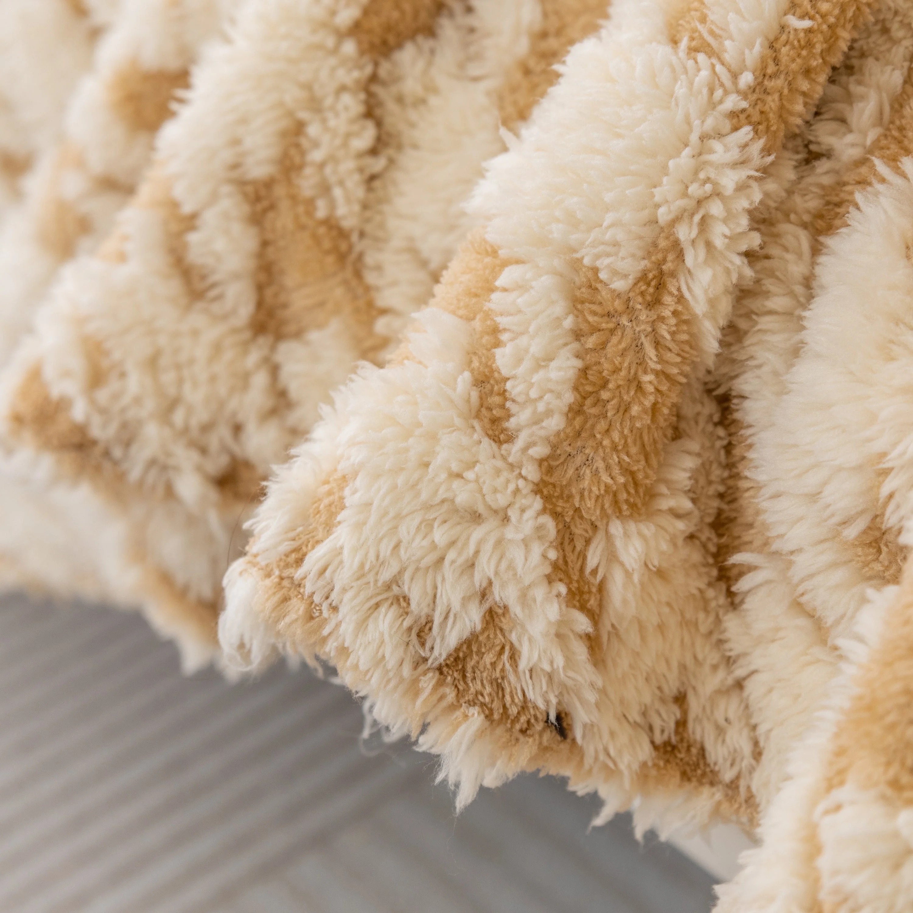 Luxury Plush Universal Couch Cover Blanket, Washable Couch Protector Houndstooth Sofa Covers - Image 59