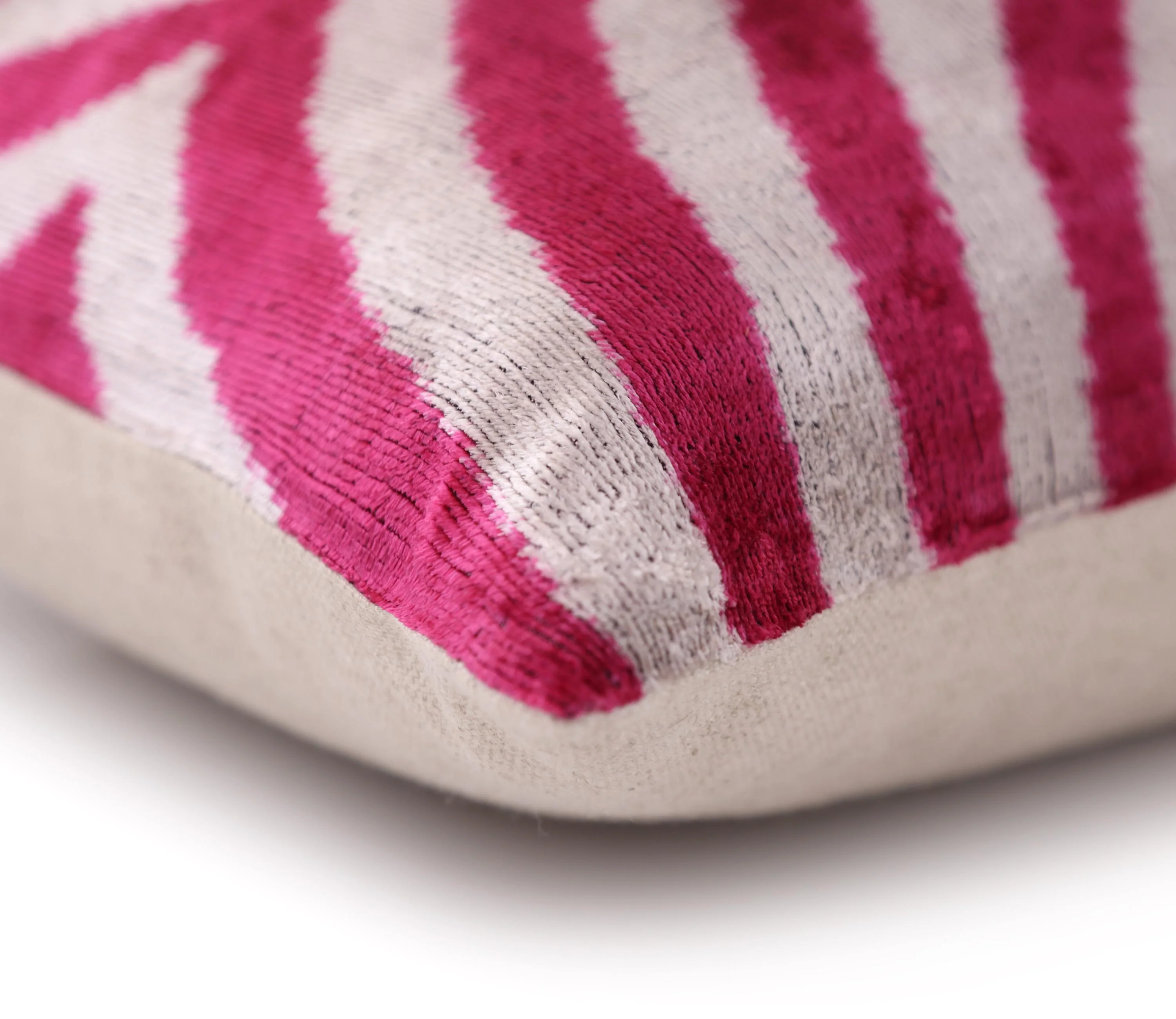 Luxury Silk Velvet Pillow 16x24 – Handmade Fuchsia & Ivory Concentric Lumbar Cushion - Image 8