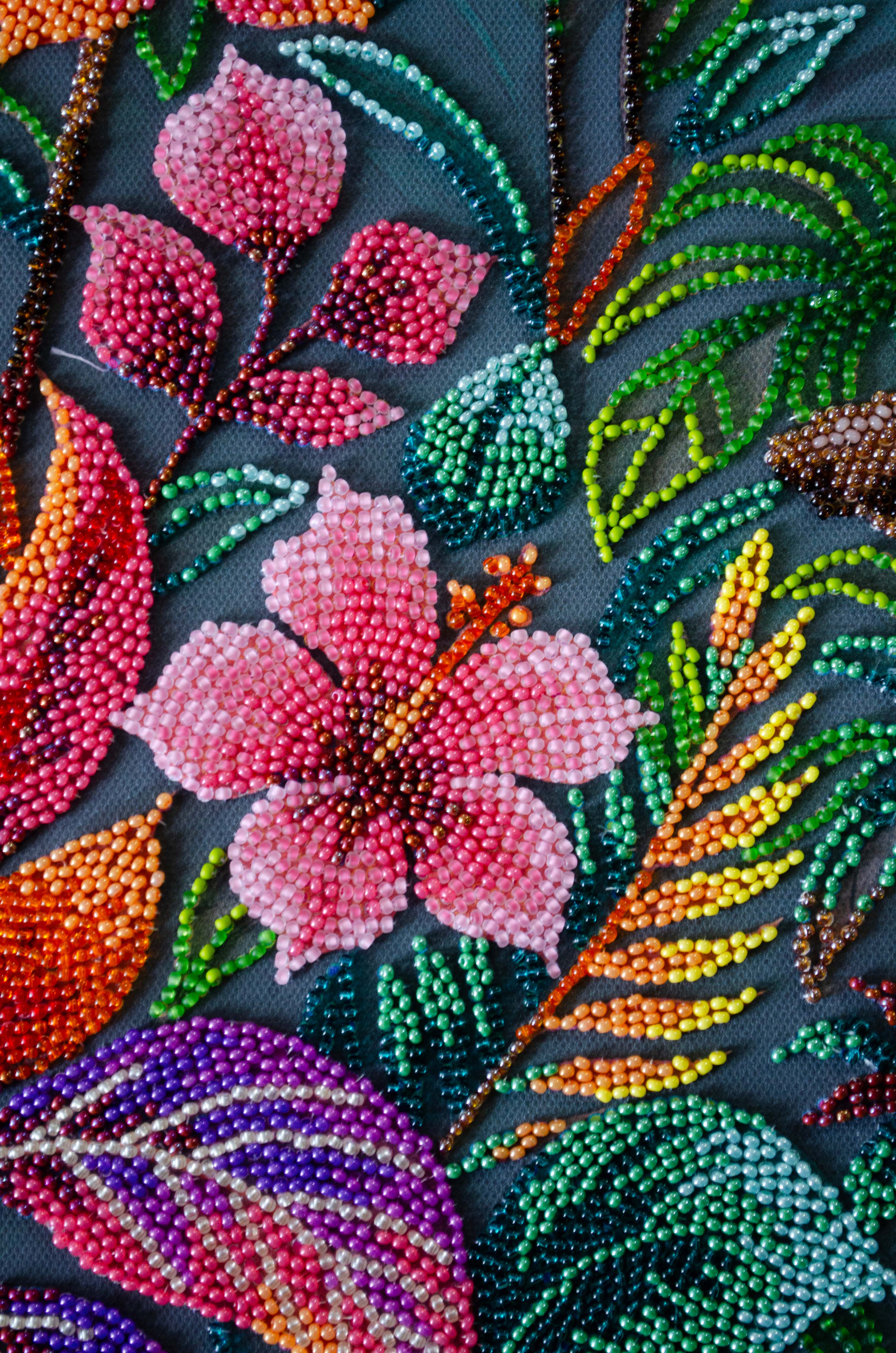 Main Bead Embroidery Kit - The Exotic Beau AB-949 - Image 4