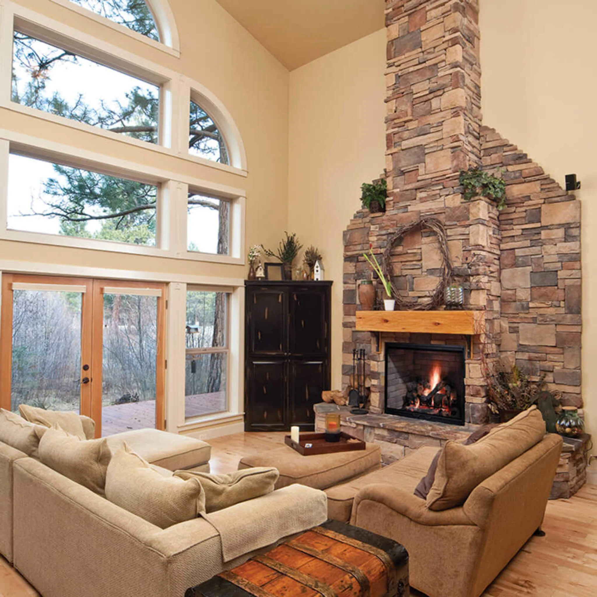Majestic Biltmore 42-Inch Herringbone Pattern Open Wood Burning Fireplace [SB80HB] (SAK62149) - Image 4