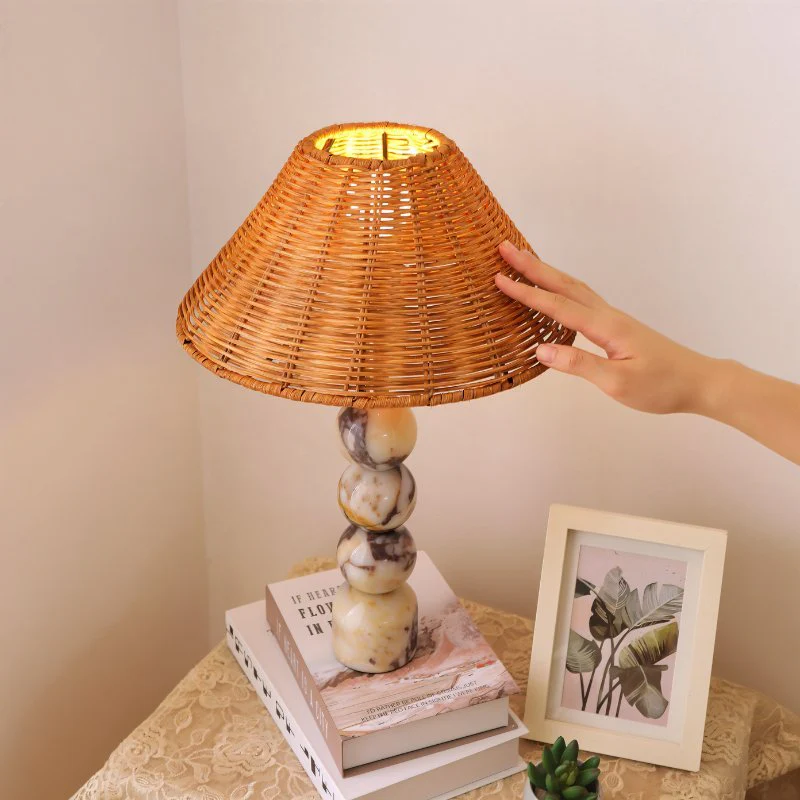Malyin Table Lamp - Image 5