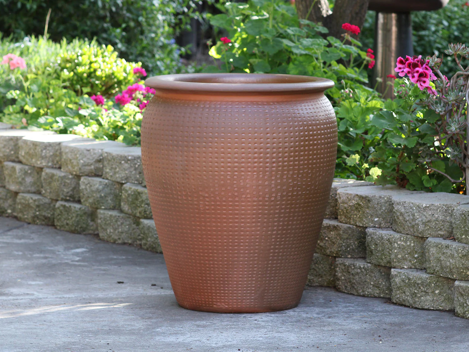 Manhattan Jar Planter- Set Of 2 (Clay) By Plantatorem - Image 2