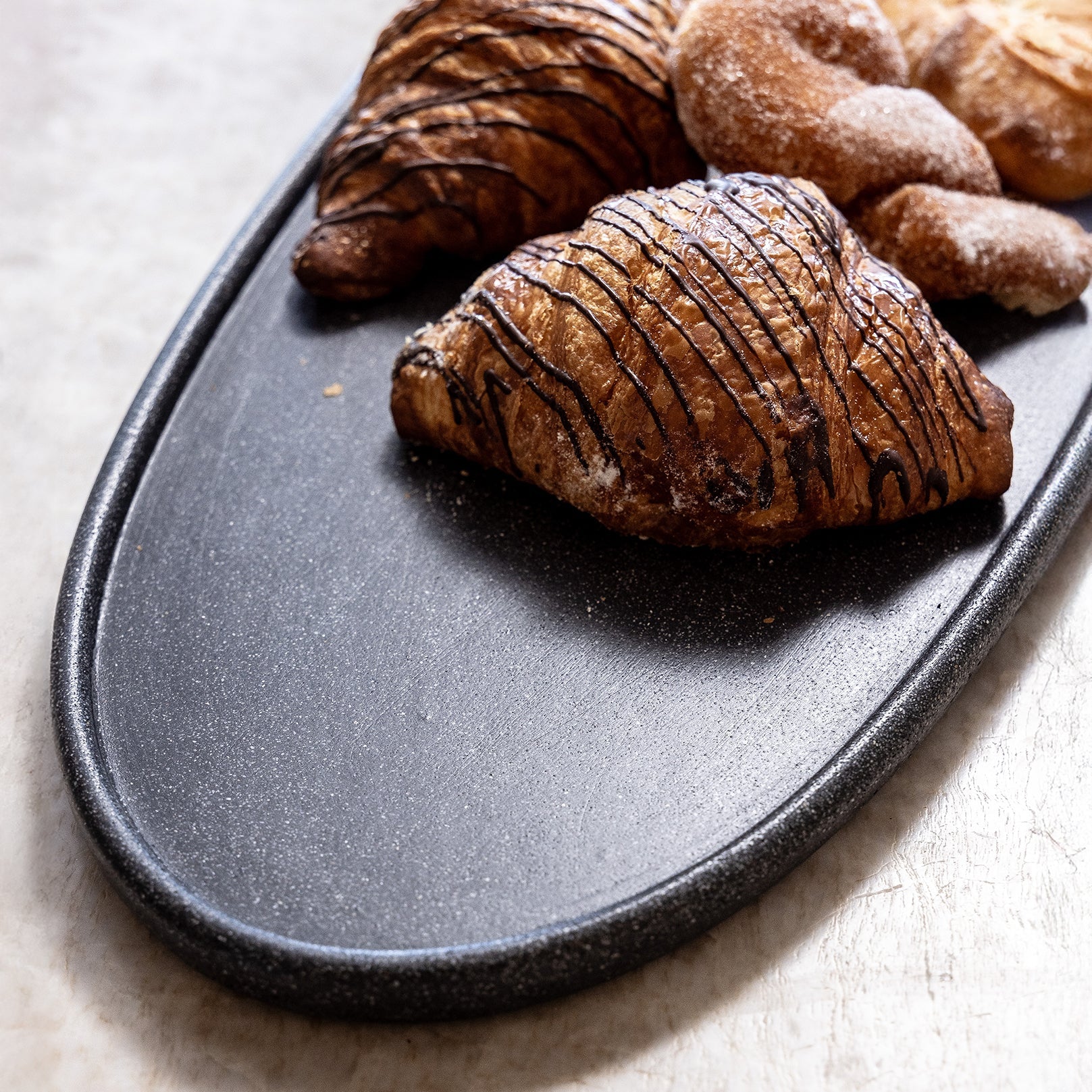 Mesa Oval Platter - Image 2
