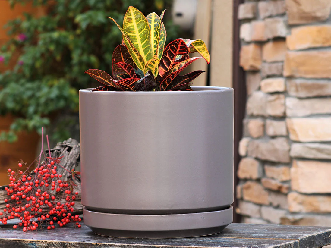 Mid Modern Planter With Detached Saucer "12.0" D x 10.5" H" By Plantatorem - Image 15