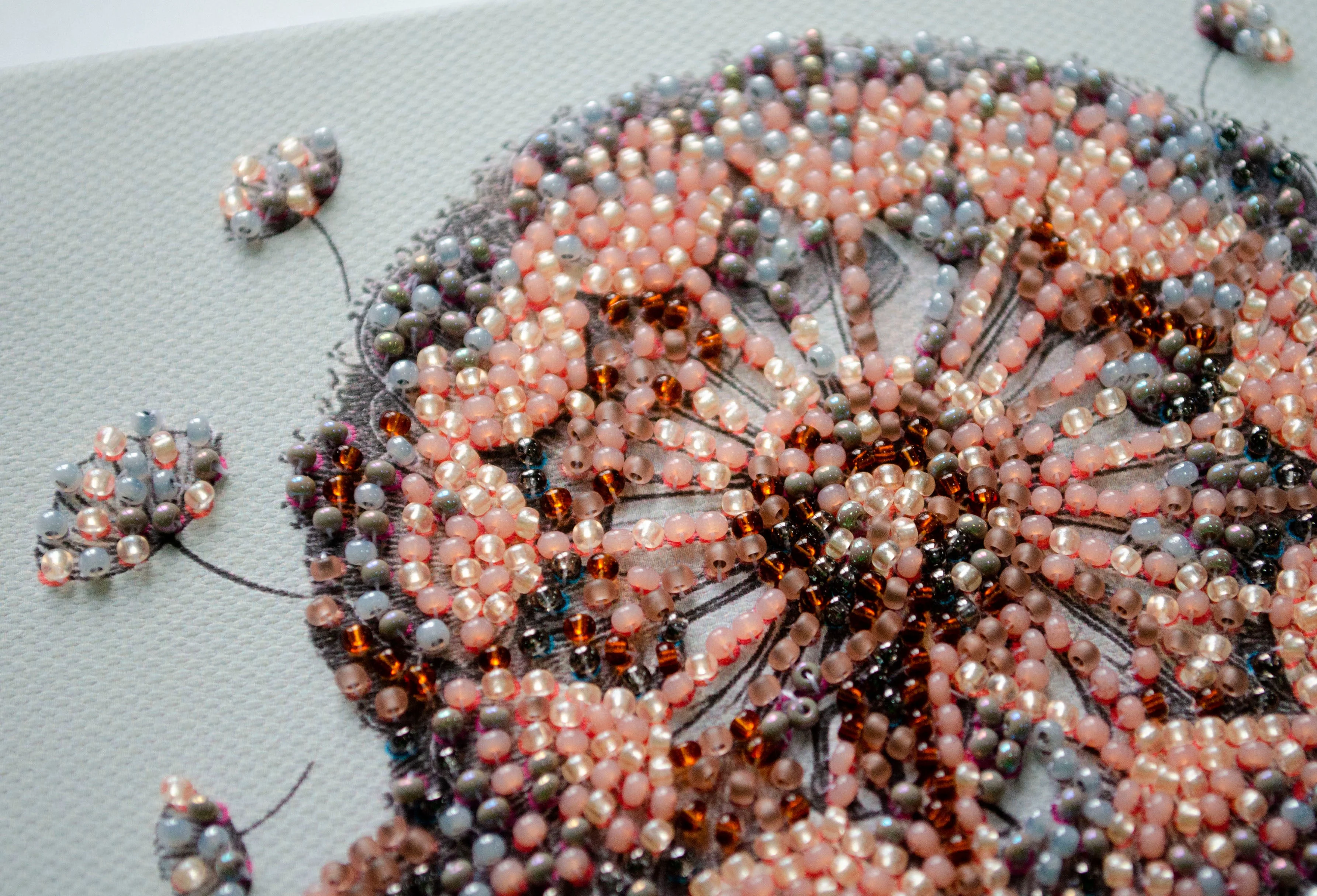 Mini Bead embroidery kit - Weightless tenderness AM-258 - Image 6