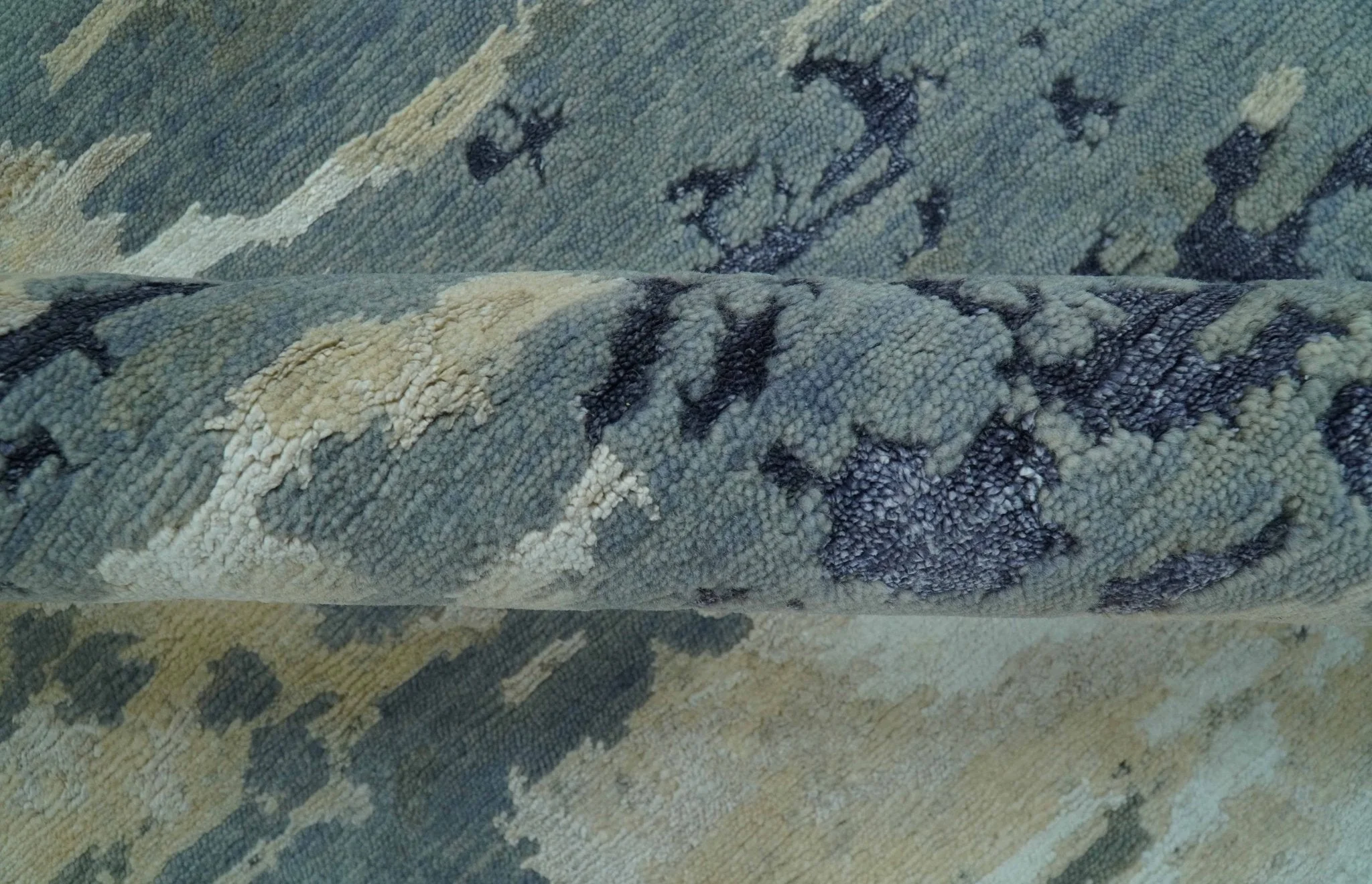 Modern Abstract Blue And Beige Hand Knotted 8x10 Wool And Bamboo Silk Rug - Image 5