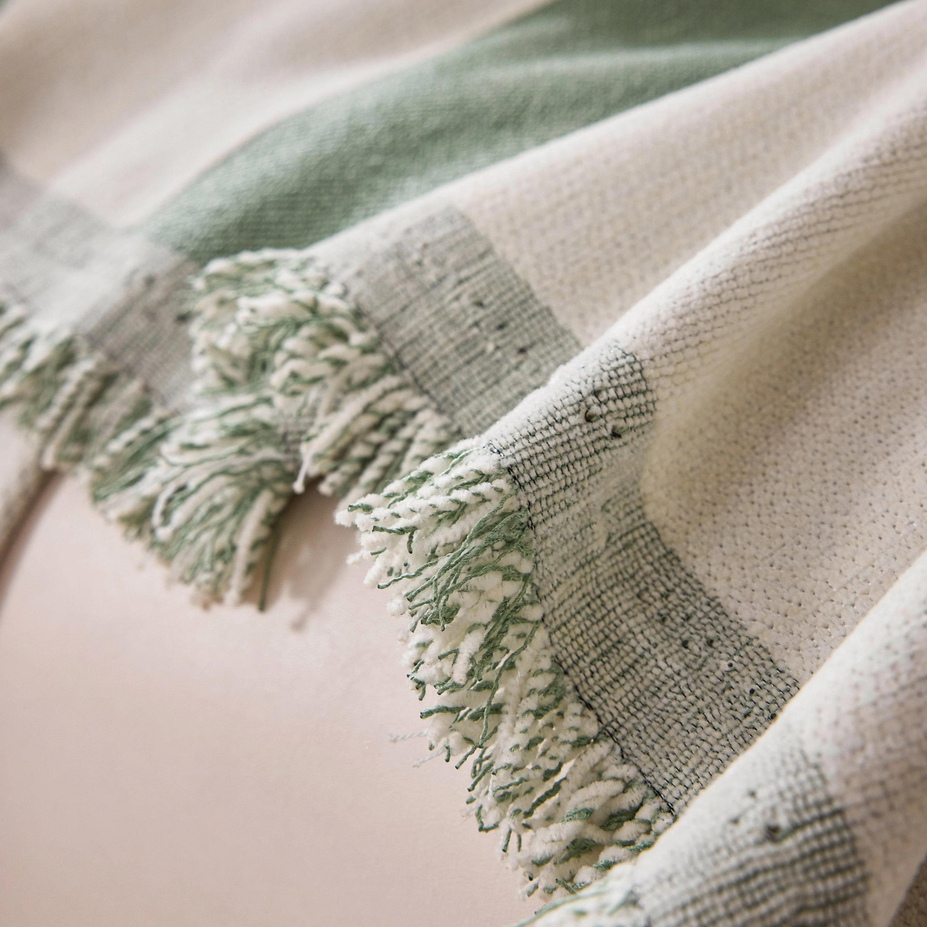 Modern Abstract Chenille Sofa Cover, Large Soft Throw Blanket with Tassels for Couch - Image 91