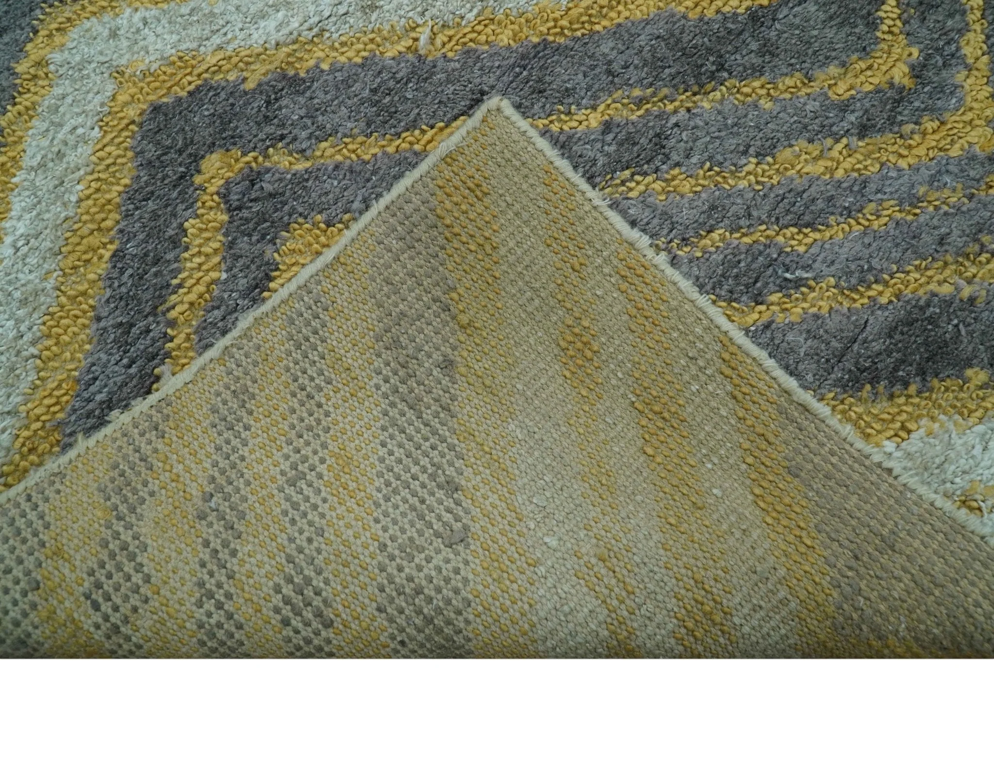 Modern Chevron Design Gold And Beige 5.6x8 Hand Knotted Bamboo Silk Area Rug - Image 6