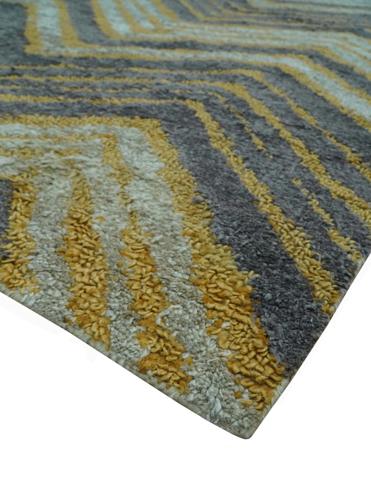 Modern Chevron Design Gold And Beige 5.6x8 Hand Knotted Bamboo Silk Area Rug - Image 7