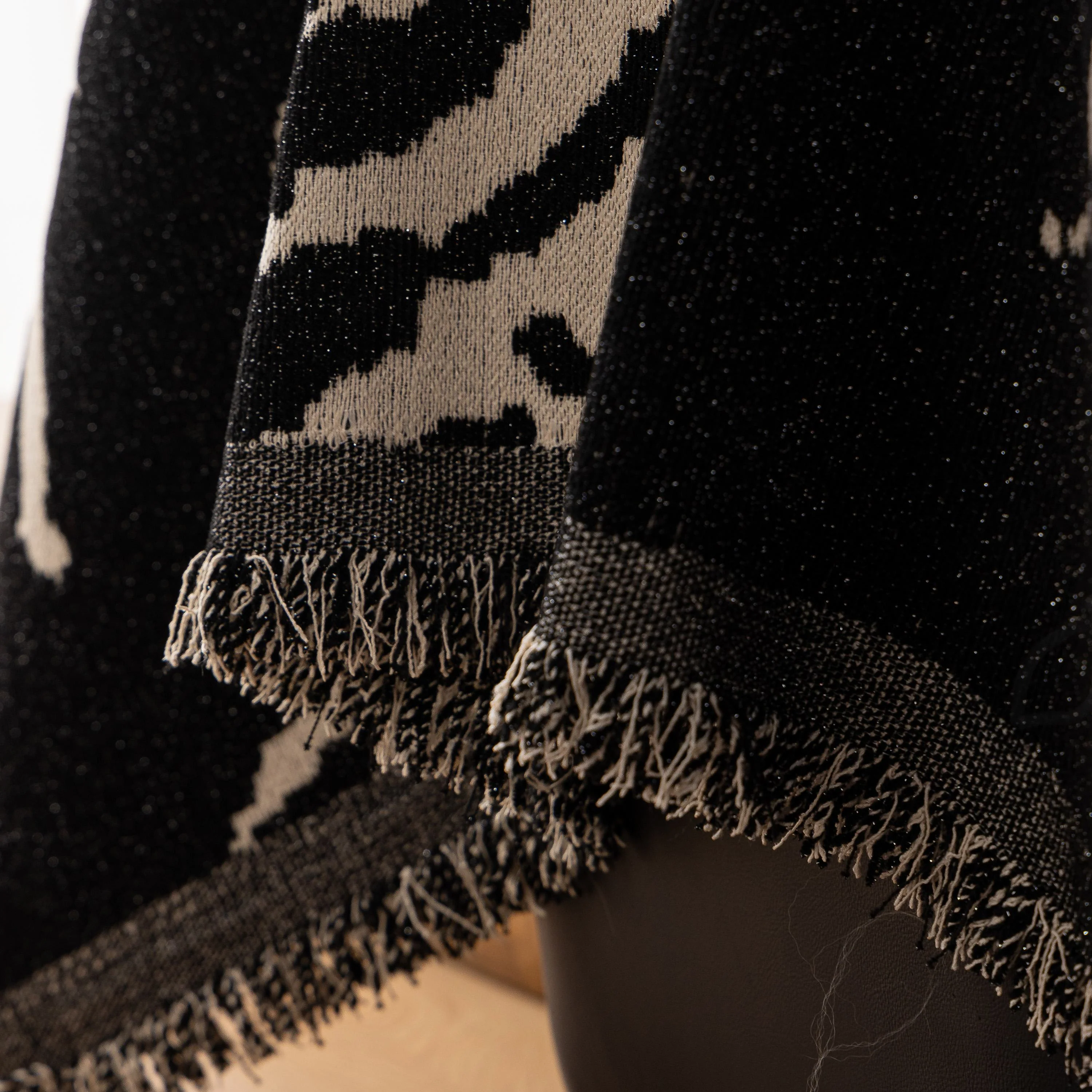 Modern Couch Covers for Couches Large Decorative Throw Blanket with Tassels for Couch - Image 73