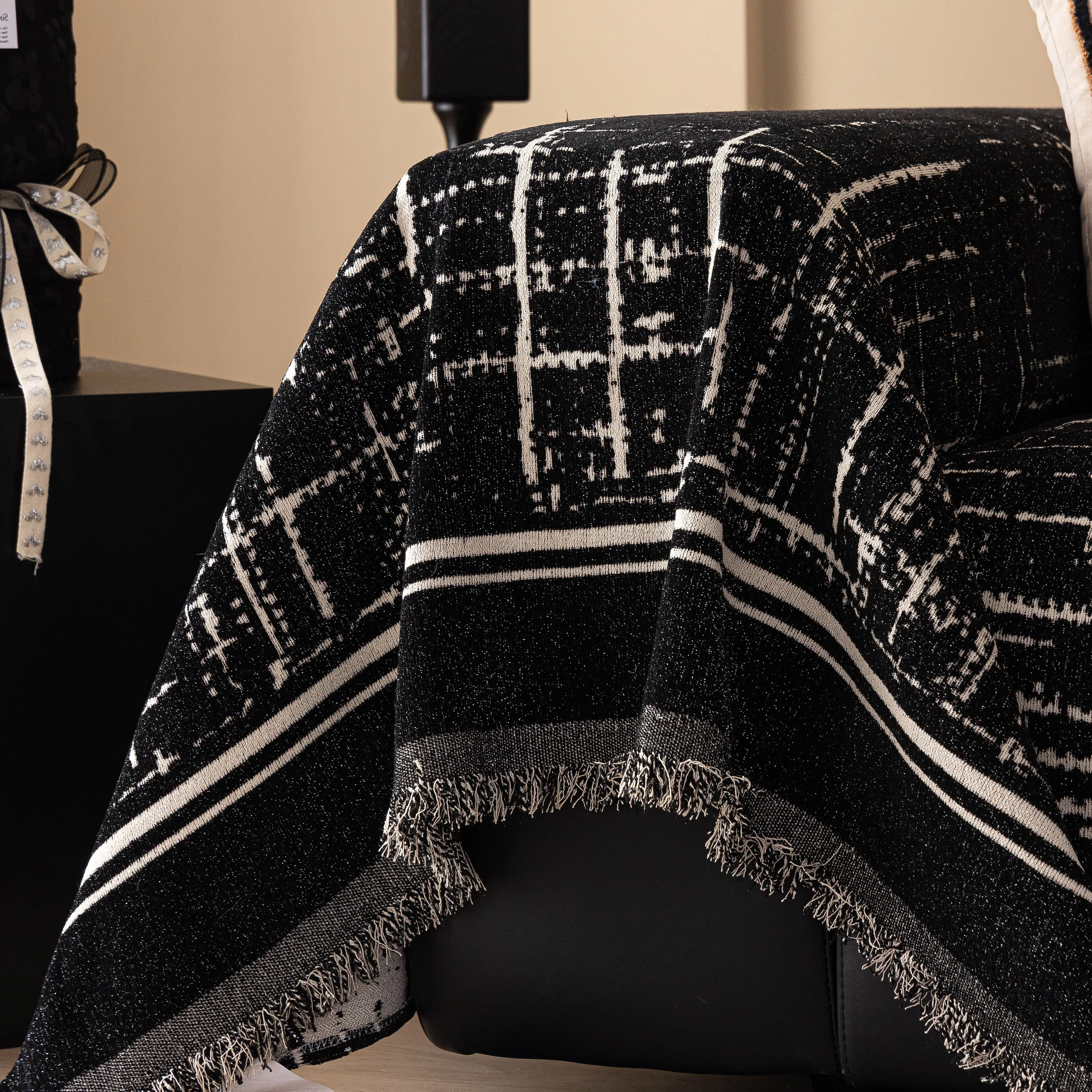 Modern Couch Protector Blanket Woven Chenille Sofa Cover Throw with Artistic Grid - Image 17