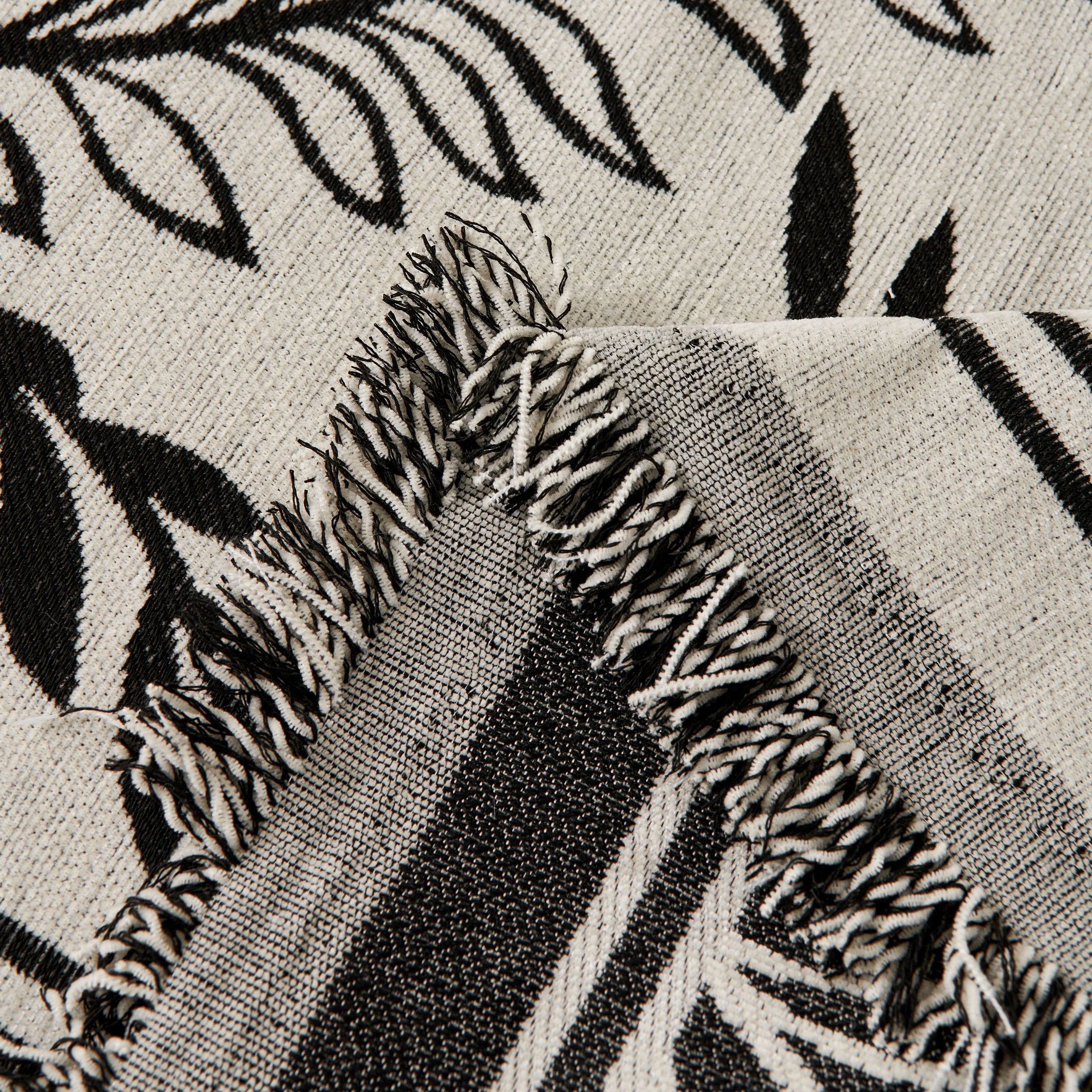 Modern Minimalist Chenille Willow Leaf Pattern Couch Cover Blanket, Luxurious Blankets for The Sofa - Image 4