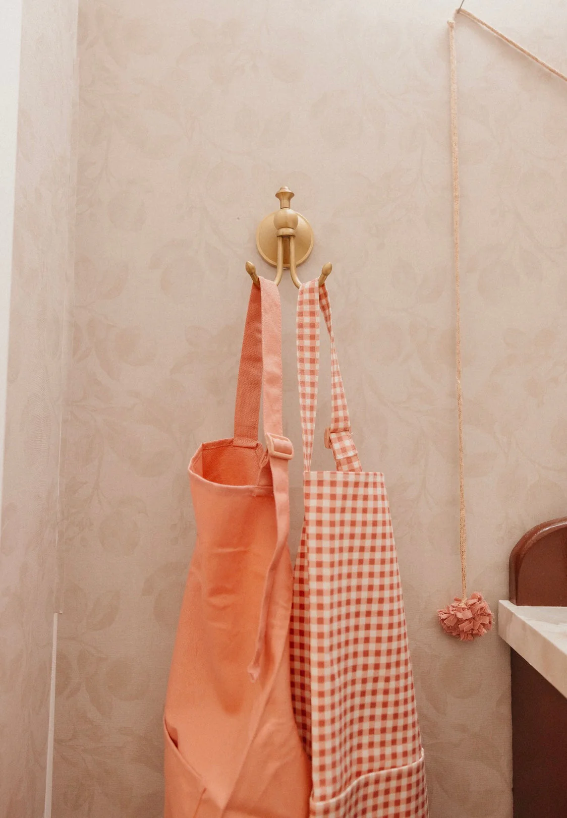 Monica's Orchard Wallpaper by Safari Natalia x Taddy Mikelaites - Image 4