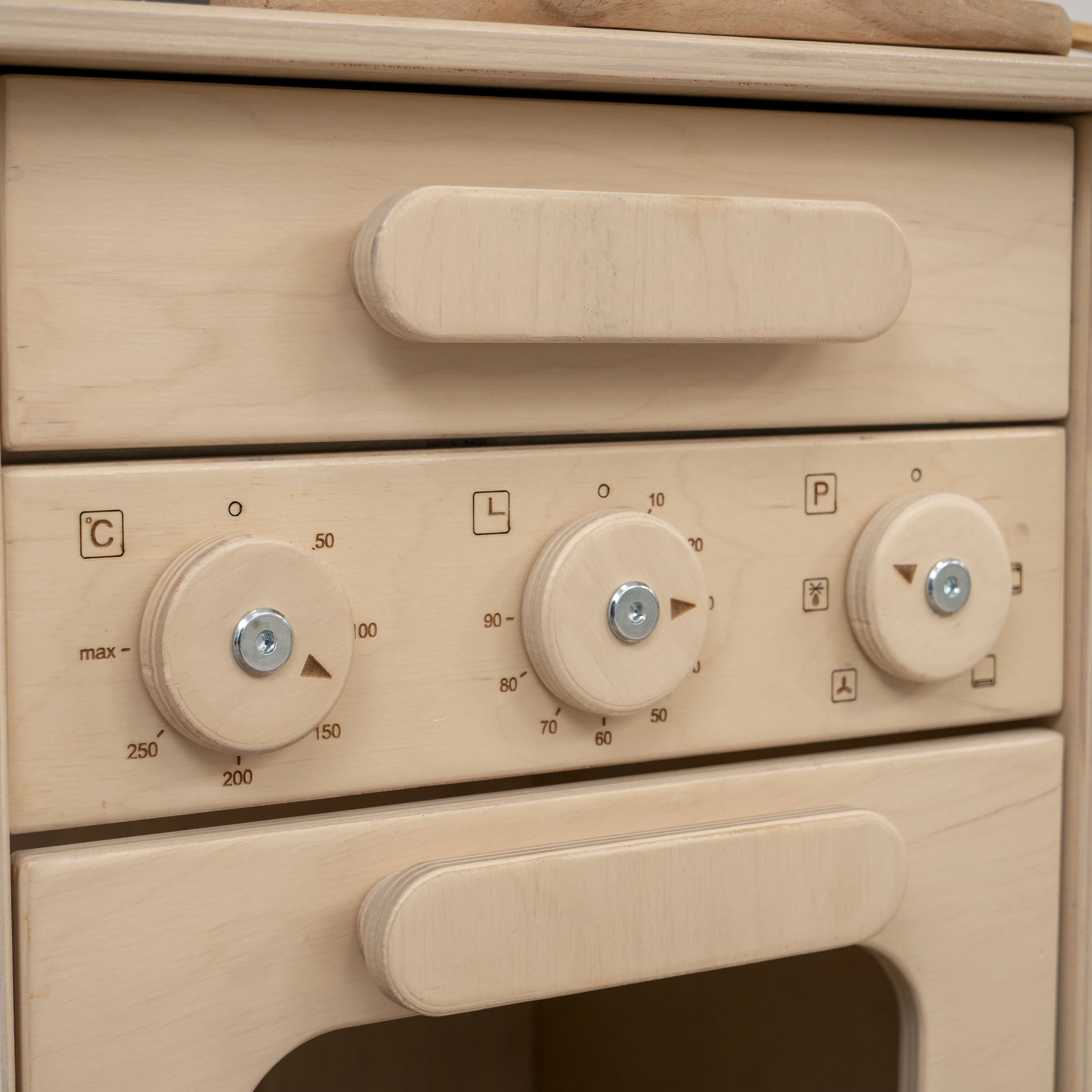 Montessori Play Kitchen - Image 9