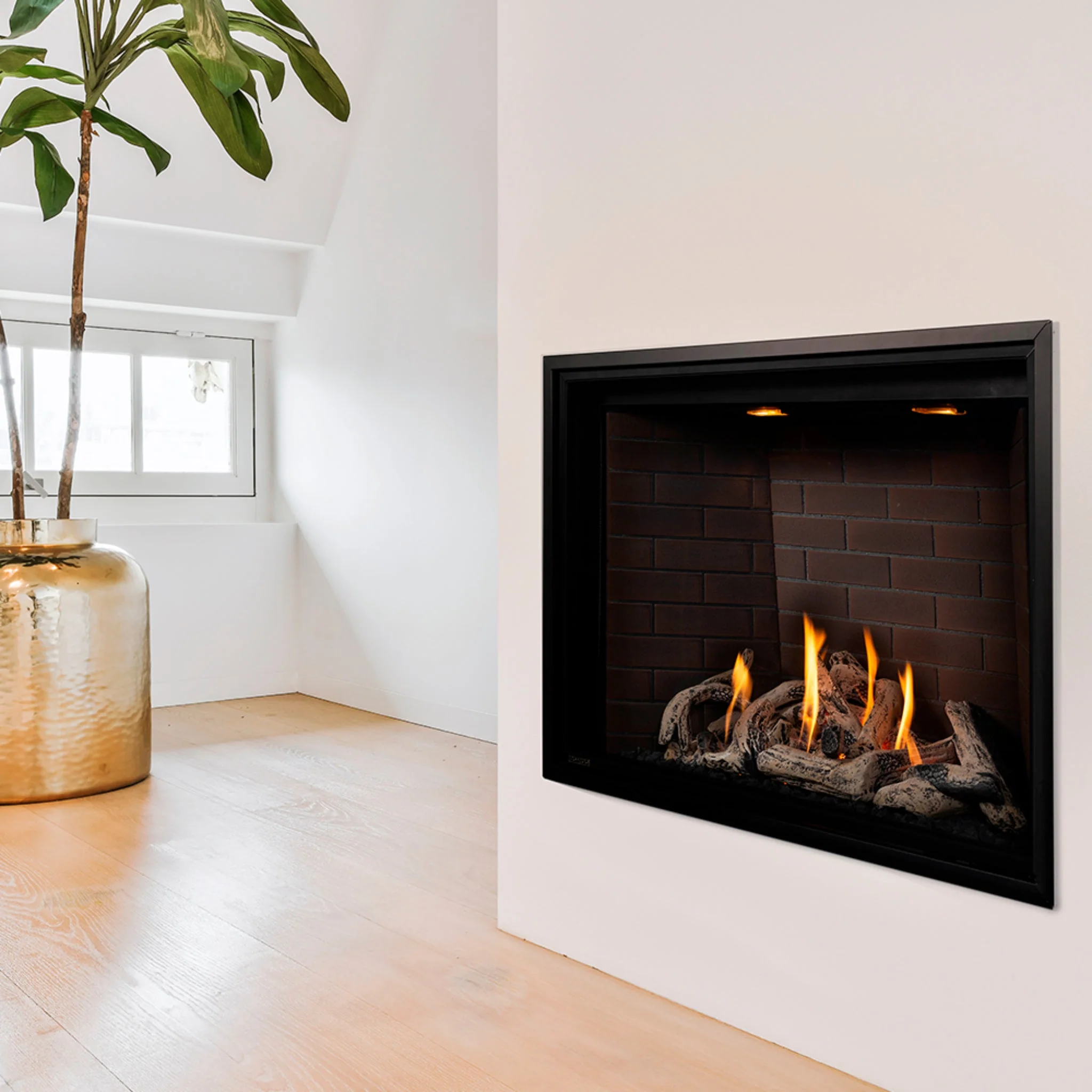 Montigo DelRay Square Direct Vent Natural Gas Fireplace With Concealed Universal Burner [DRSQ34/38/42/46NI] (SAK74029) - Image 5