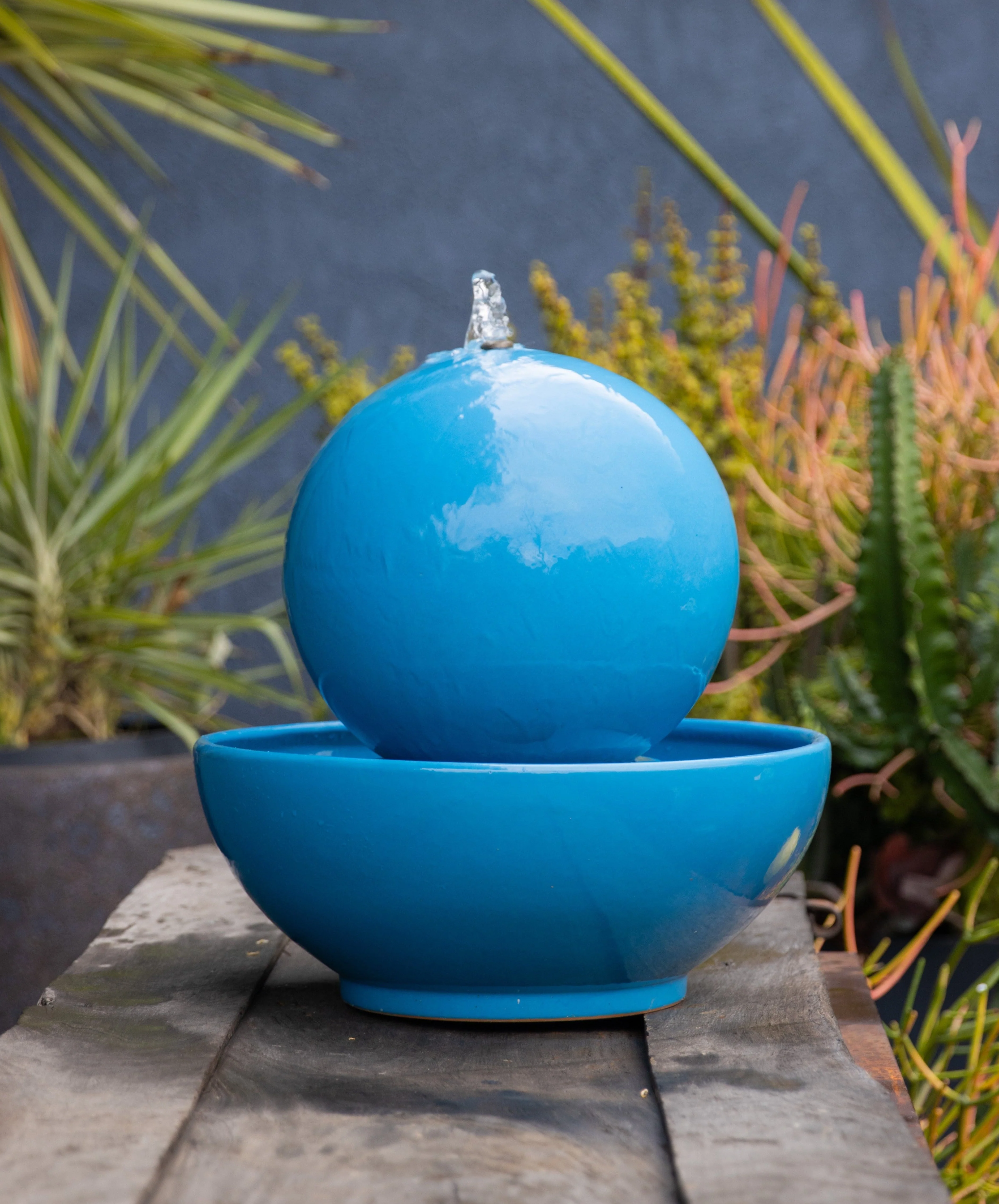 Morning Sun Sphere Fountain By Plantatorem - Image 6