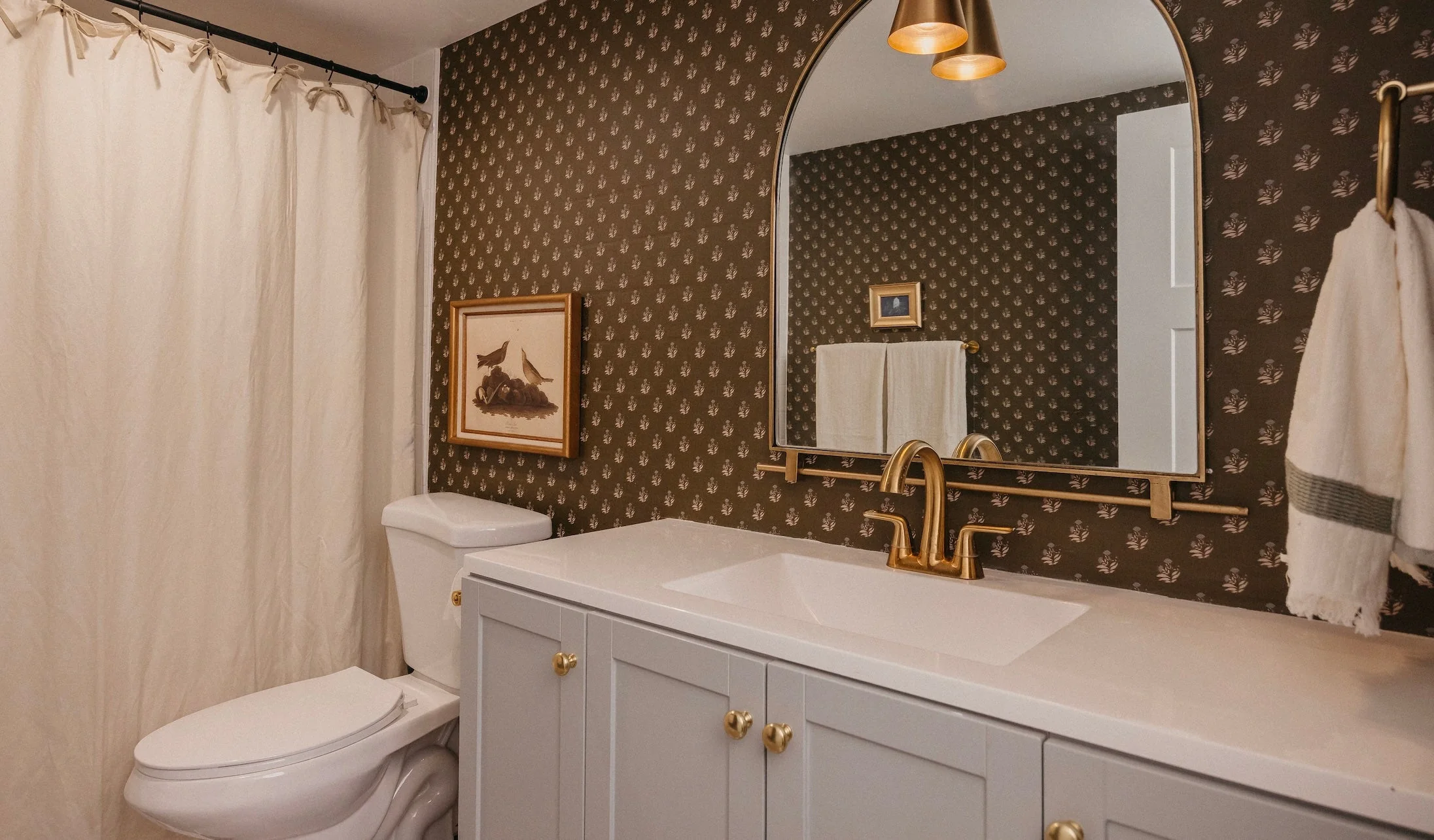 Mulberry Court Wallpaper by Safari Natalia x Taddy Mikelaites - Image 18