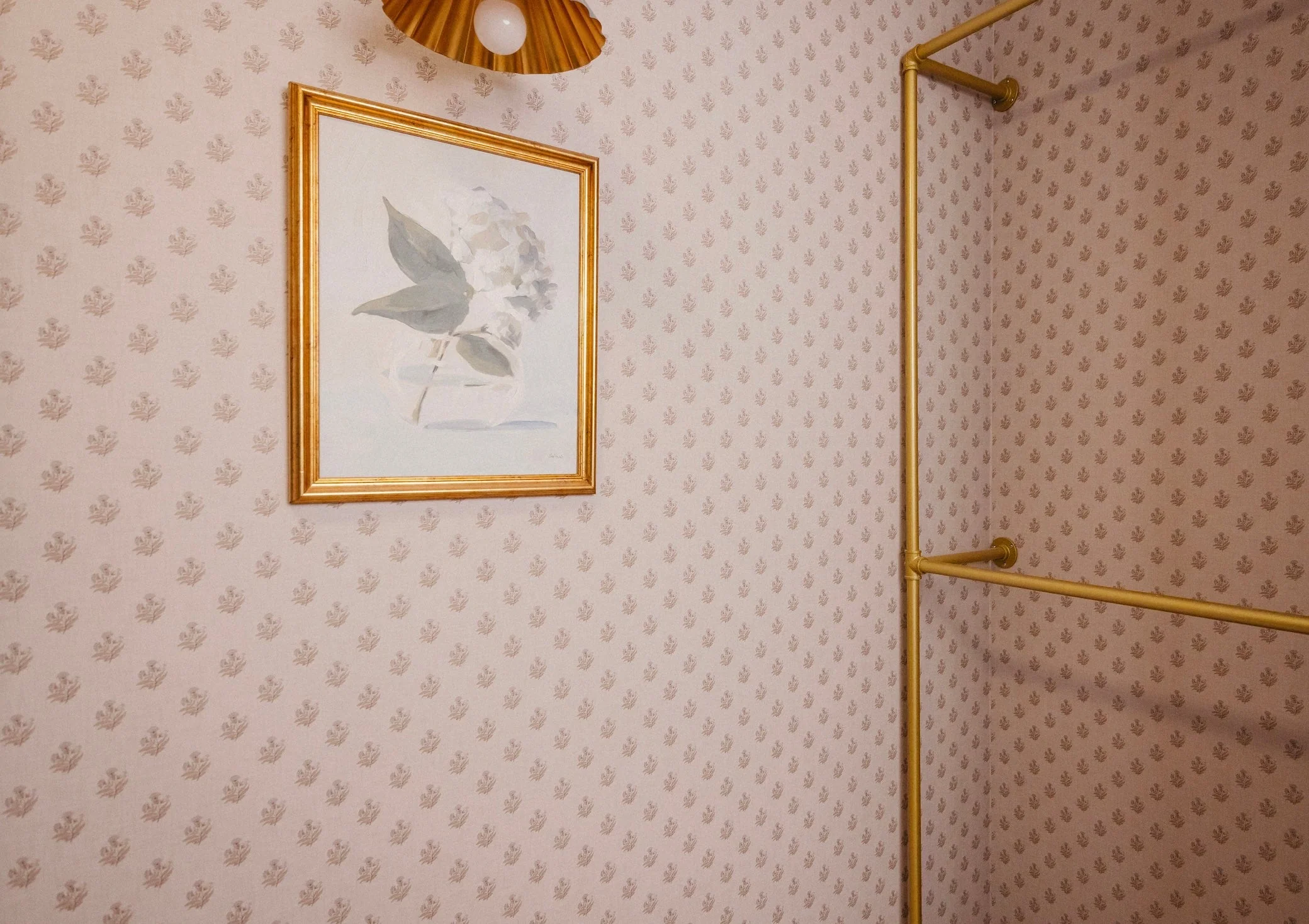 Mulberry Court Wallpaper by Safari Natalia x Taddy Mikelaites - Image 37