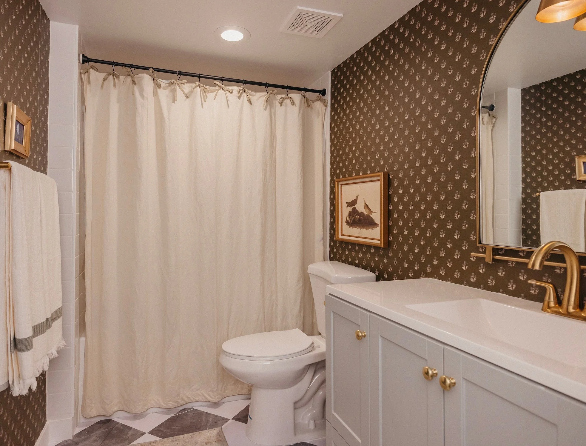 Mulberry Court Wallpaper by Safari Natalia x Taddy Mikelaites - Image 4