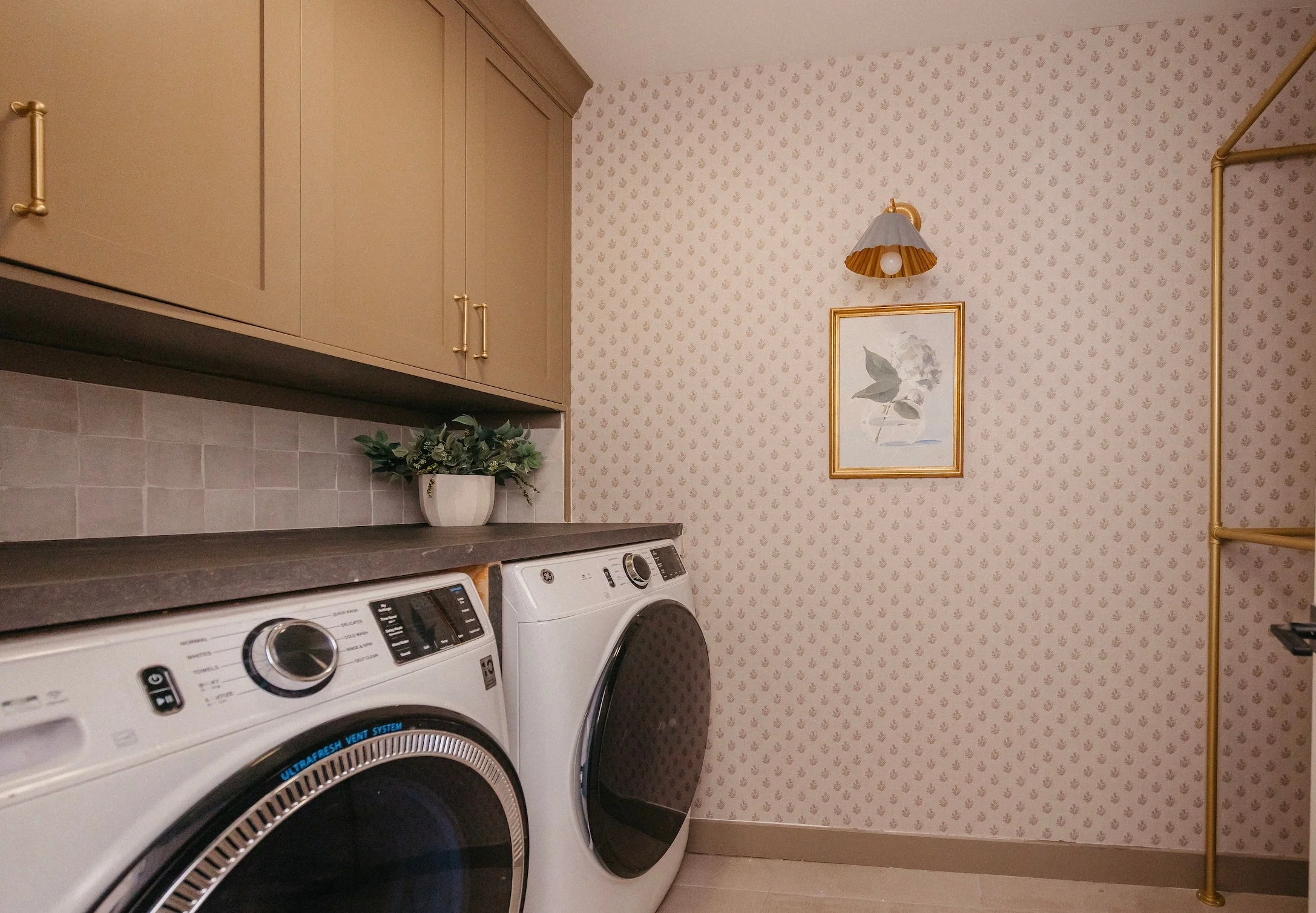 Mulberry Court Wallpaper by Safari Natalia x Taddy Mikelaites - Image 9