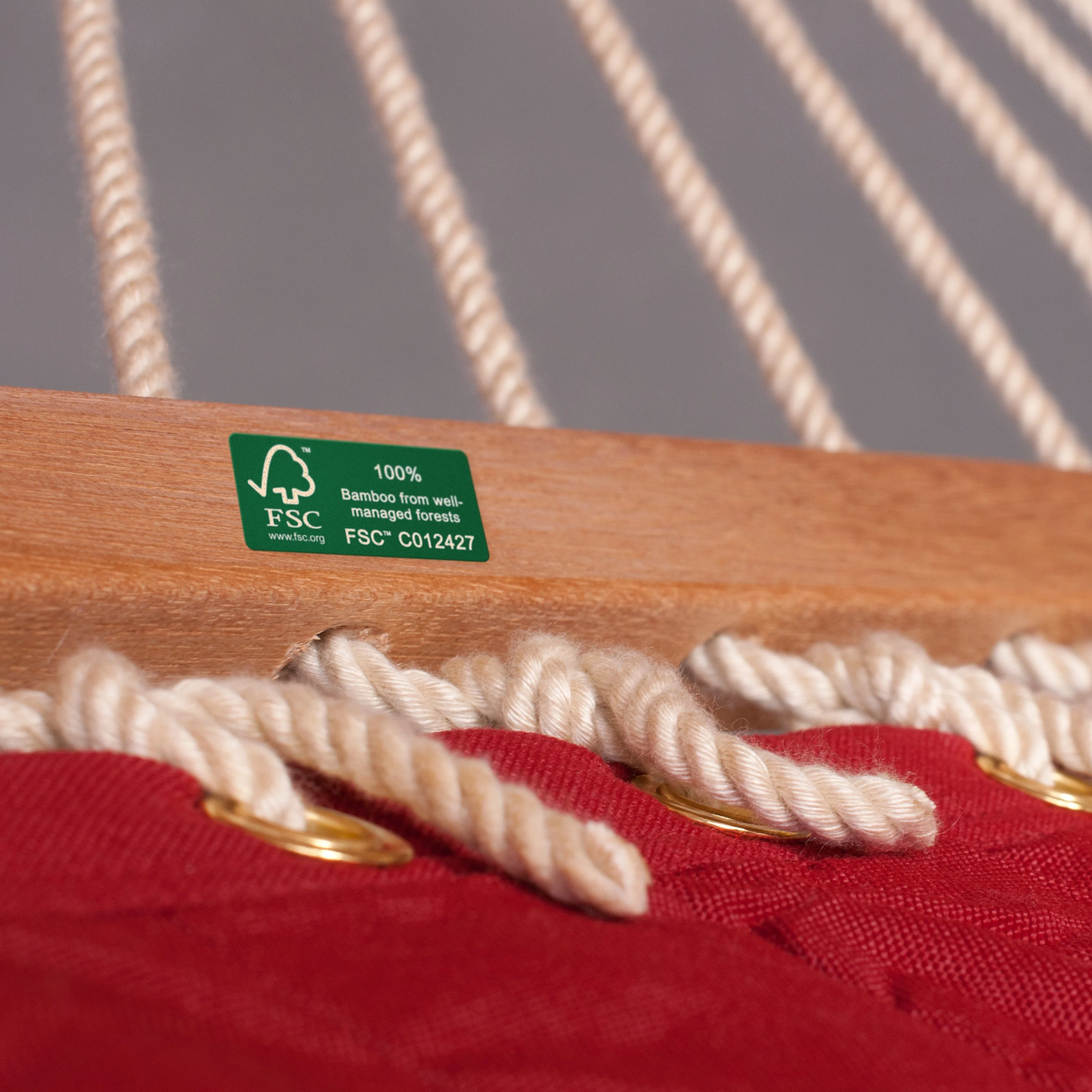 Nautico Cool Grey Outdoor R Padded Red Pepper - Padded Kingsize Spreader Bar Hammock with Powder Coated Steel Stand - Image 4