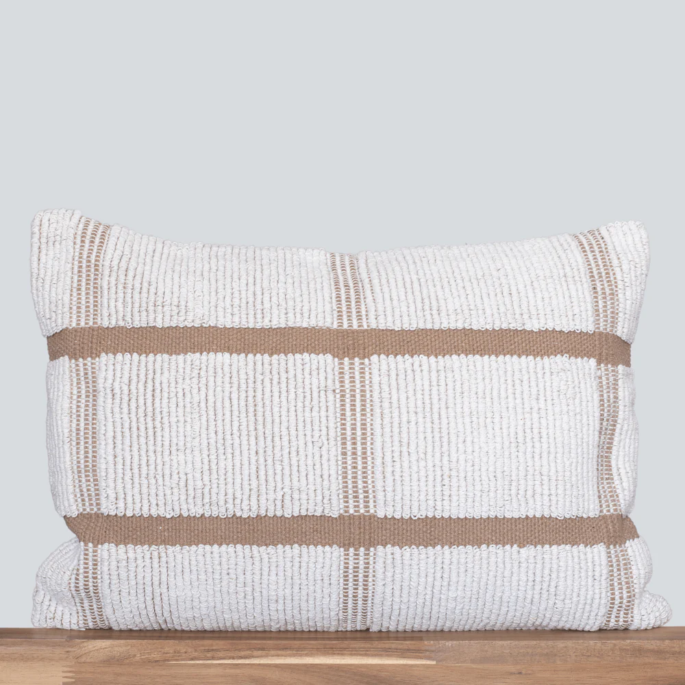 Neuquen Handwoven Pillow Cover | Lumbar - Image 8