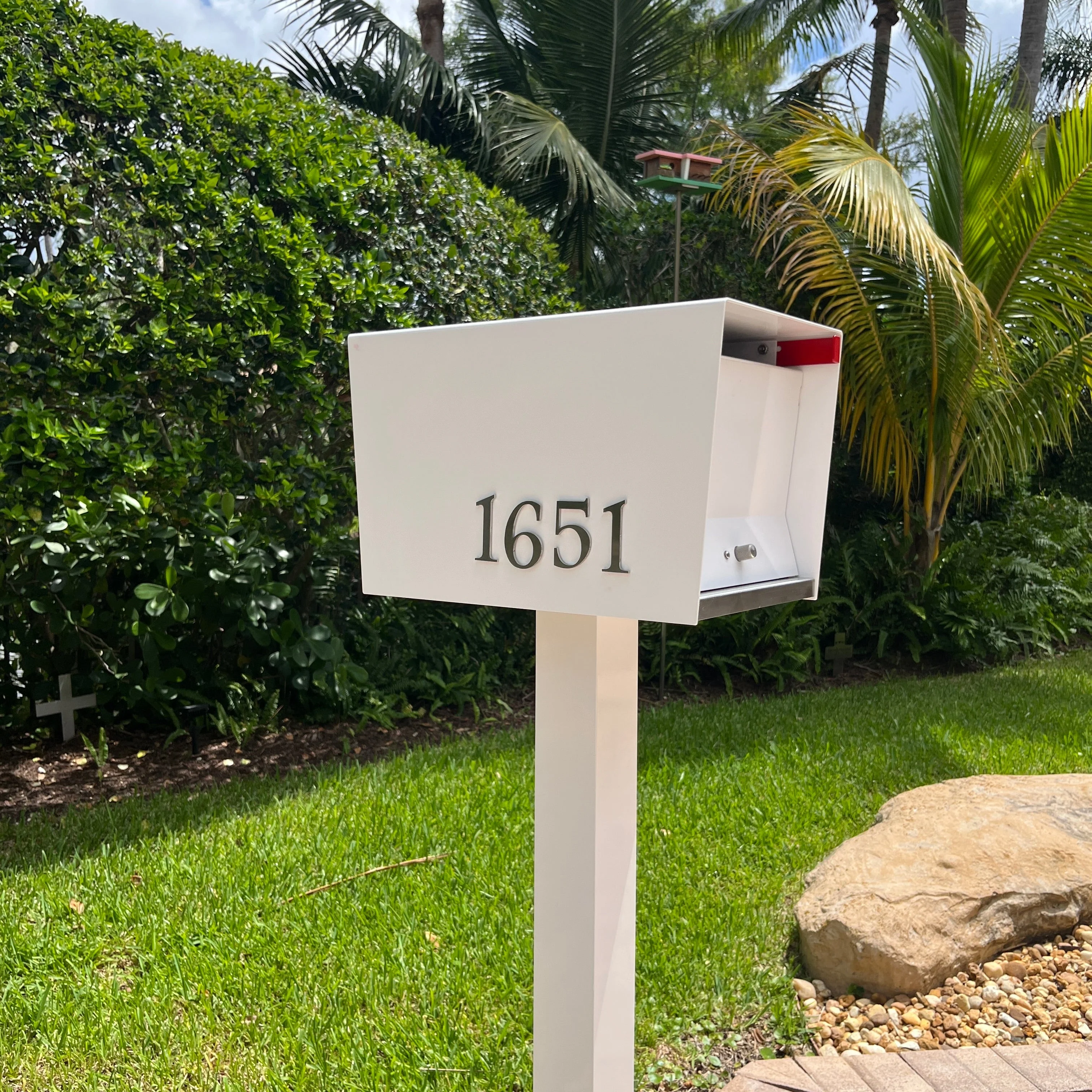 NEW!!!!   QUICK SHIP UptownBox in ARCTIC WHITE on WHITE - Modern Mailbox - Image 9