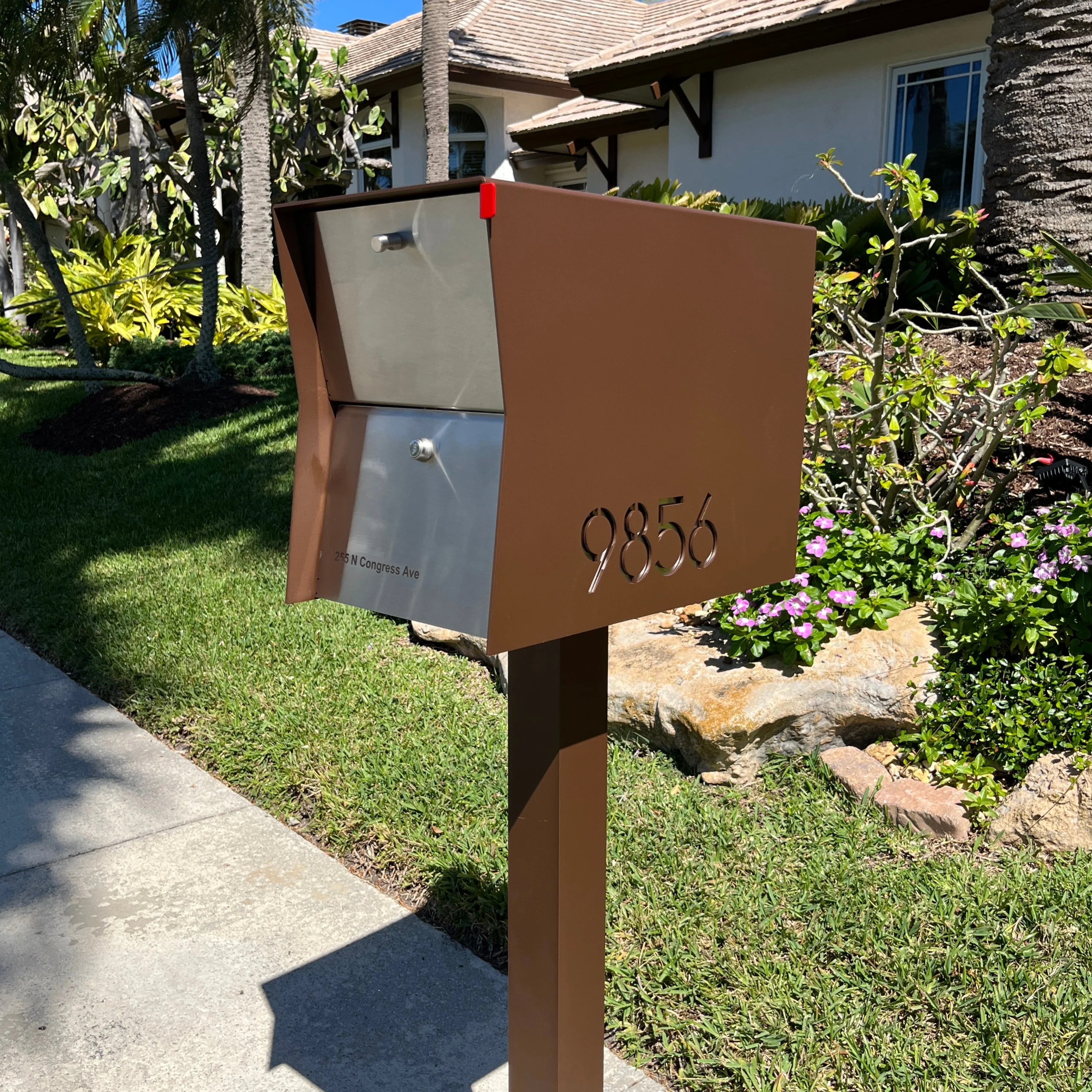 NEW! The Retrobox Locking Package Dropbox in COCONUT - Modern Mailbox - Image 10