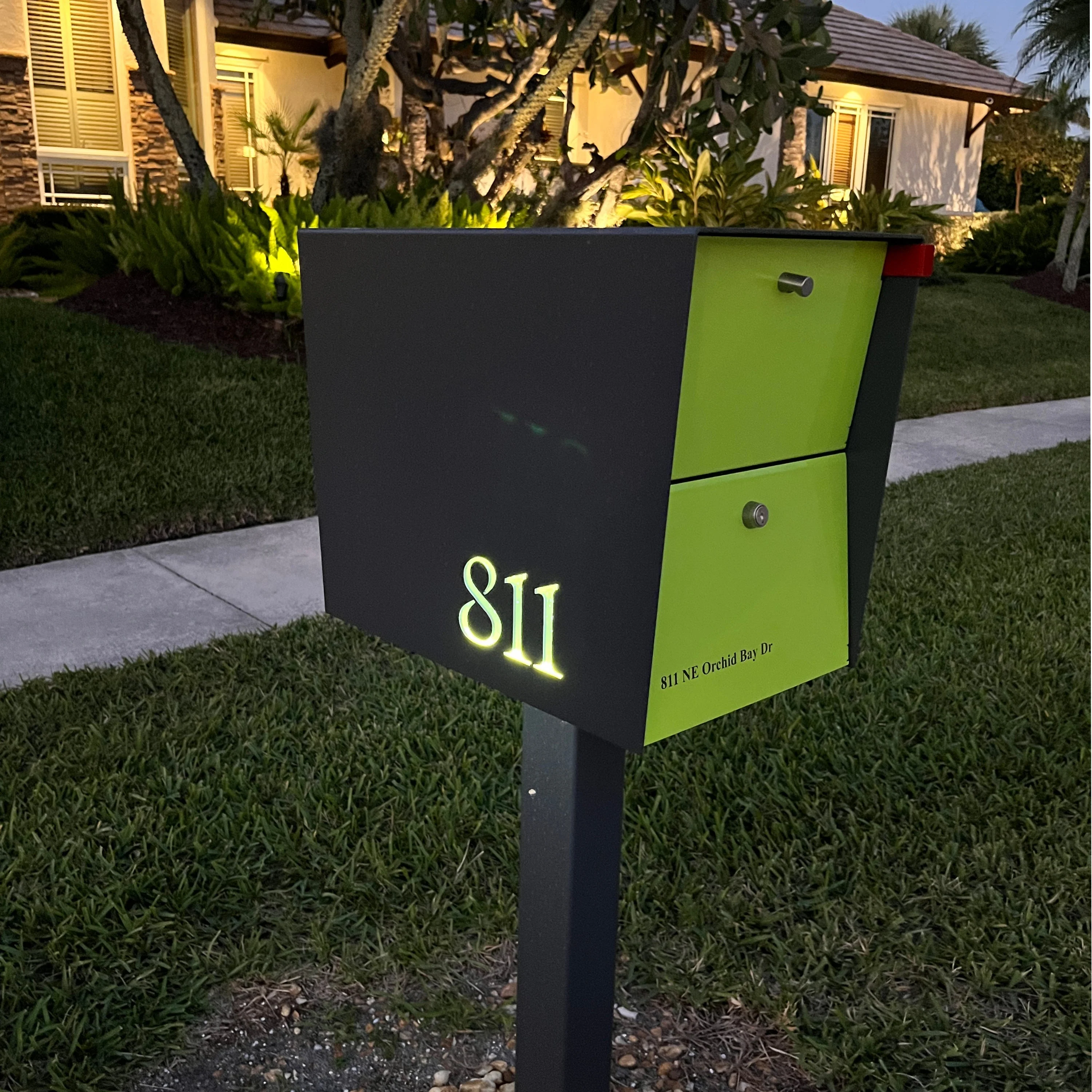 NEW! The Retrobox Locking Package Dropbox in JET BLACK - Modern Mailbox - Image 11