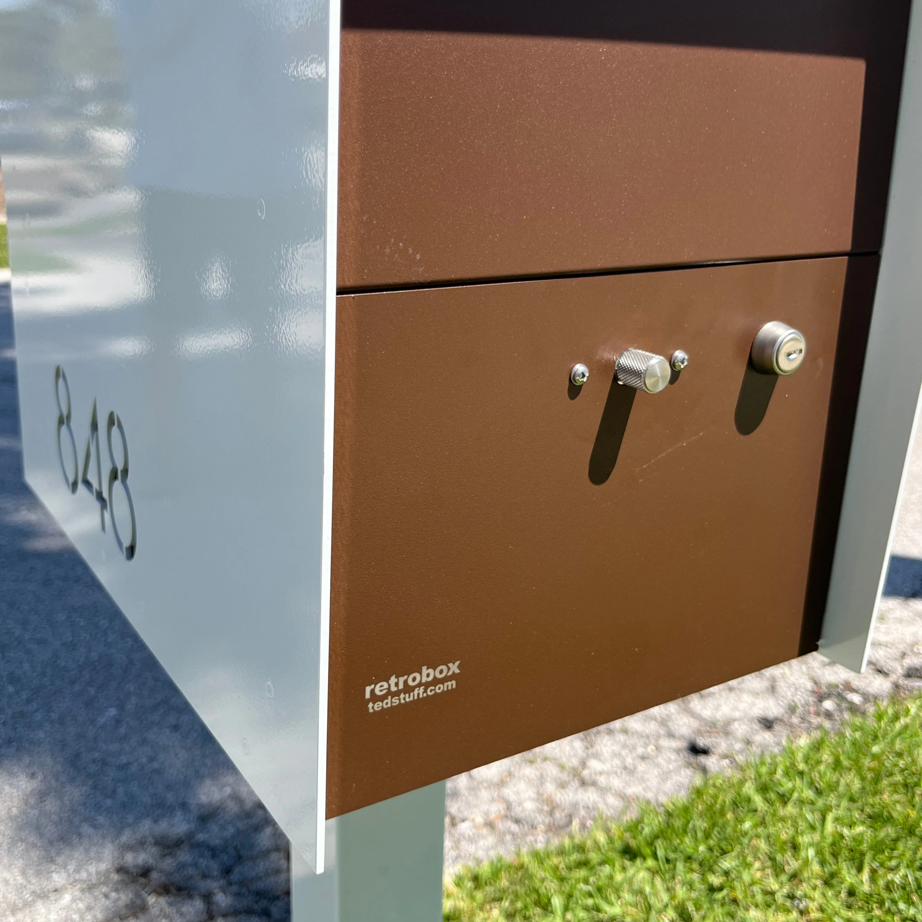 NEW! The Retrobox Locking Package Dropbox in JET BLACK - Modern Mailbox - Image 14